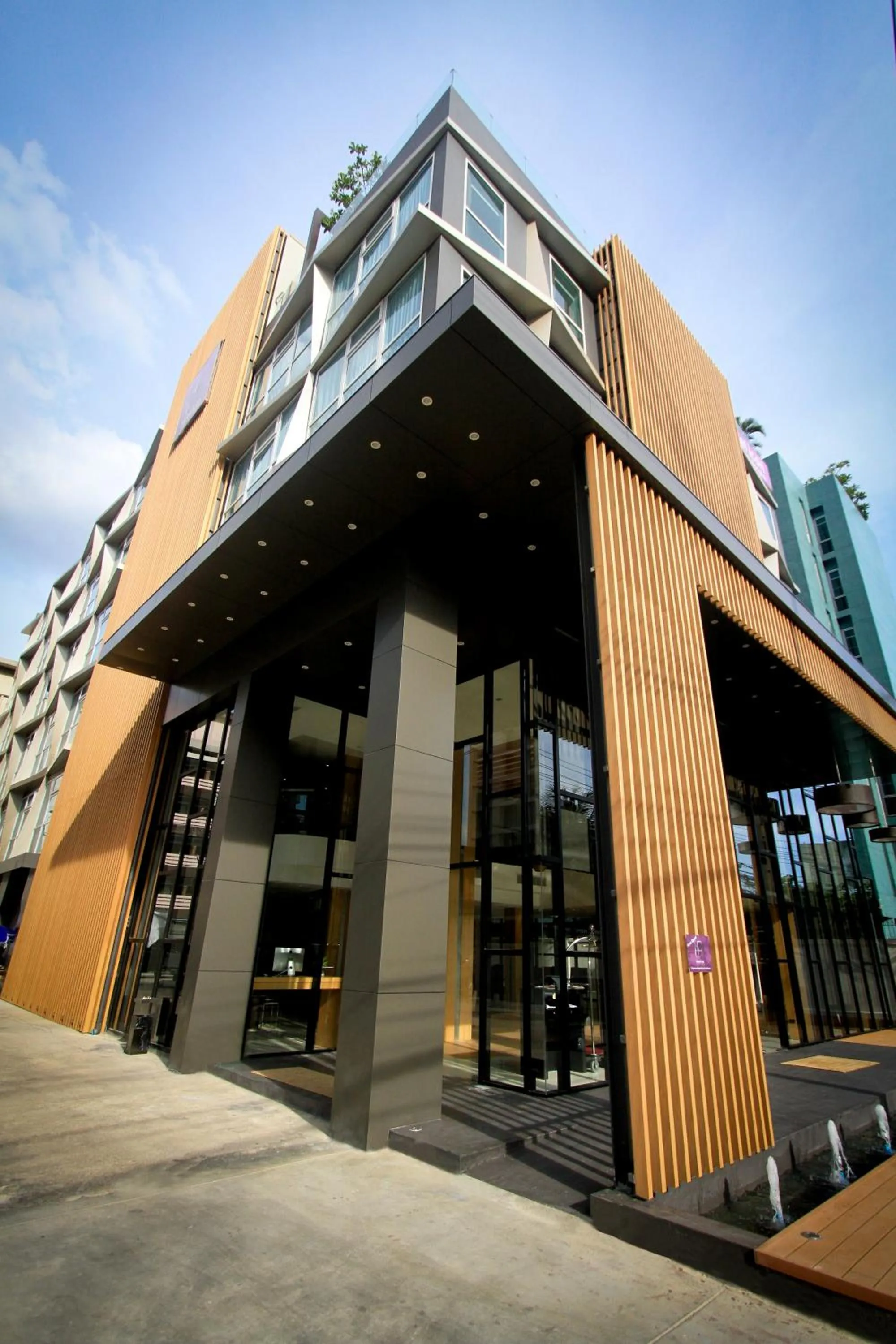 Facade/entrance in Hotel Icon Bangkok Sukhumvit 2