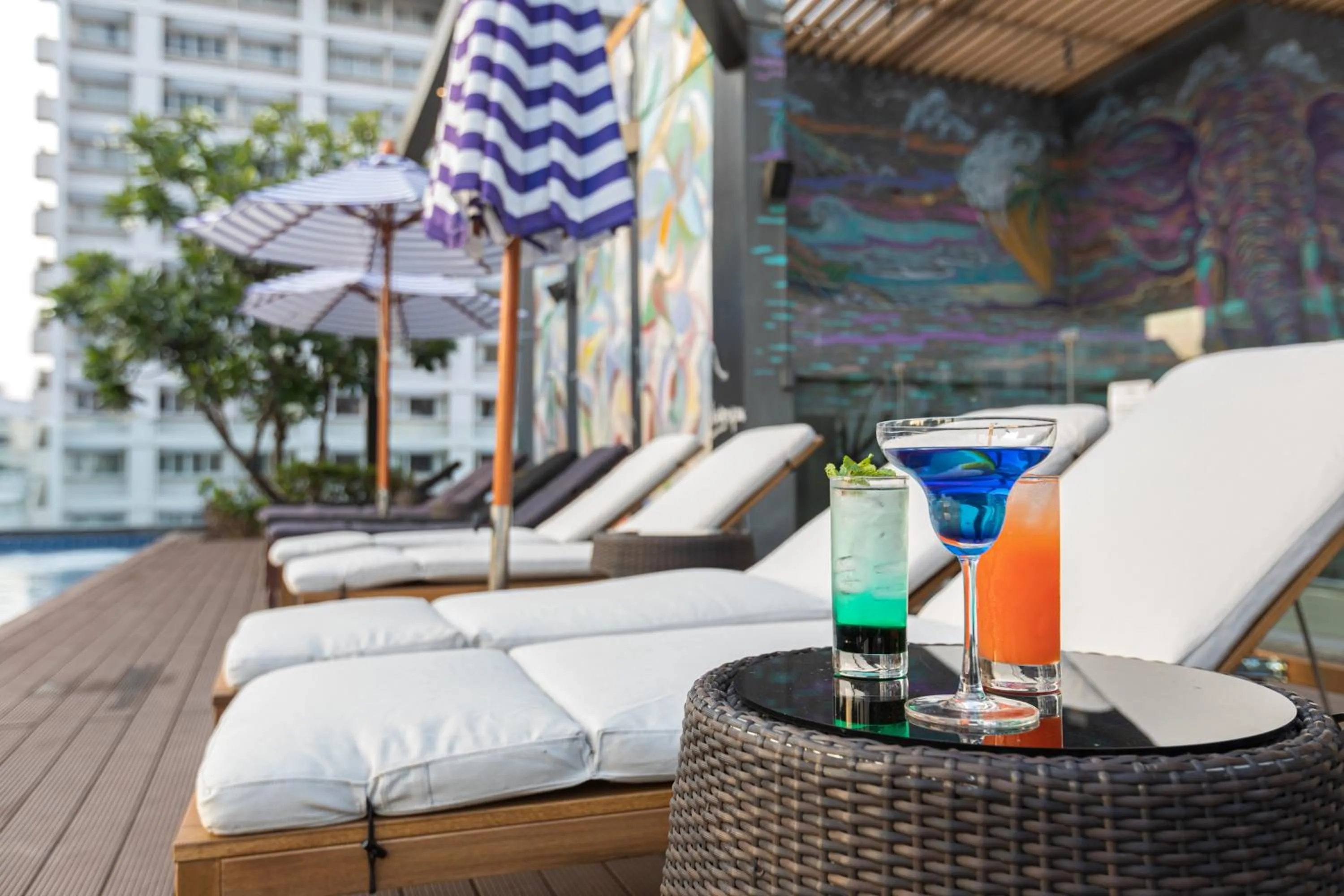 Swimming pool in Hotel Icon Bangkok Sukhumvit 2