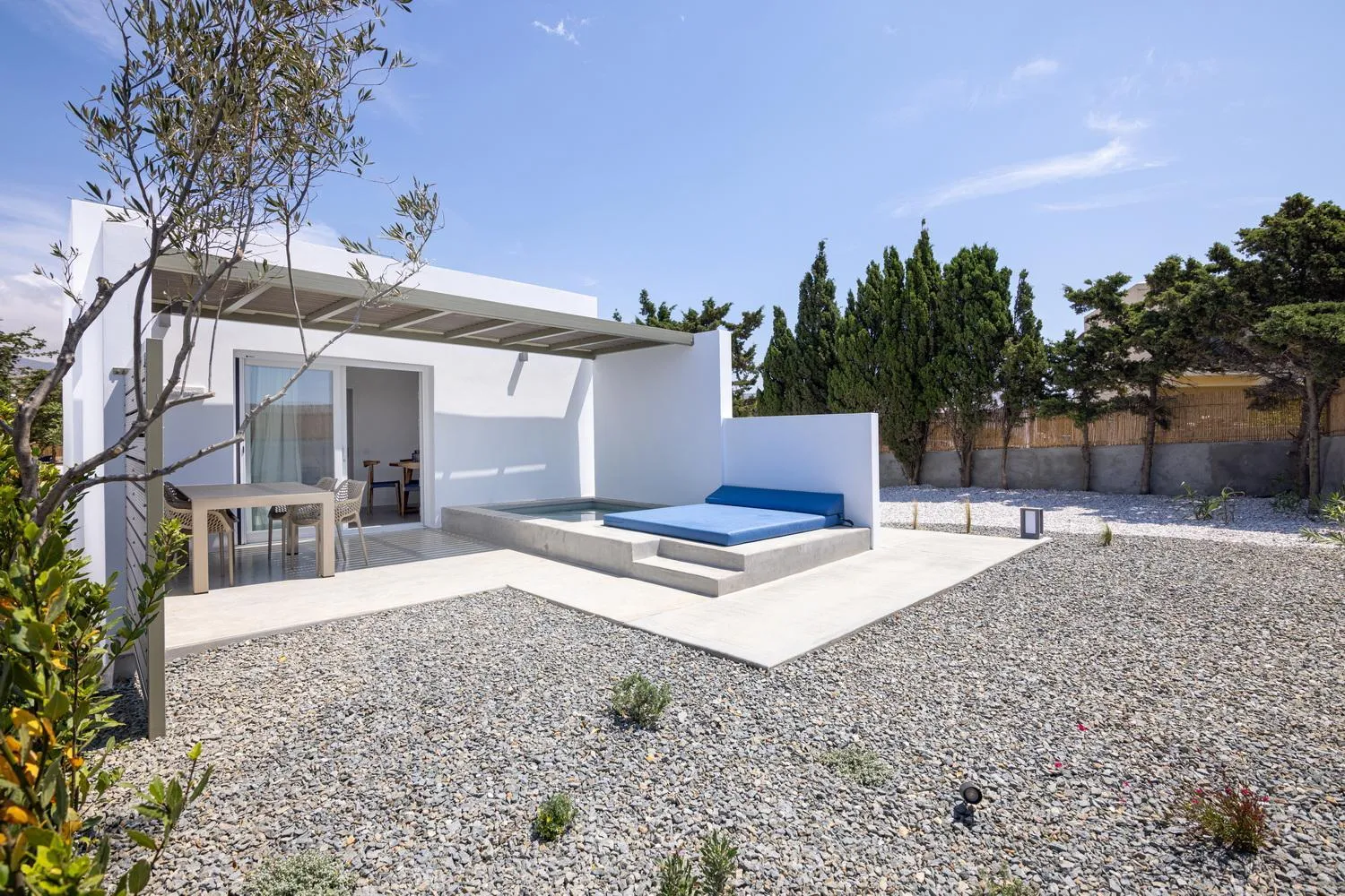 Patio in White Holidays Project