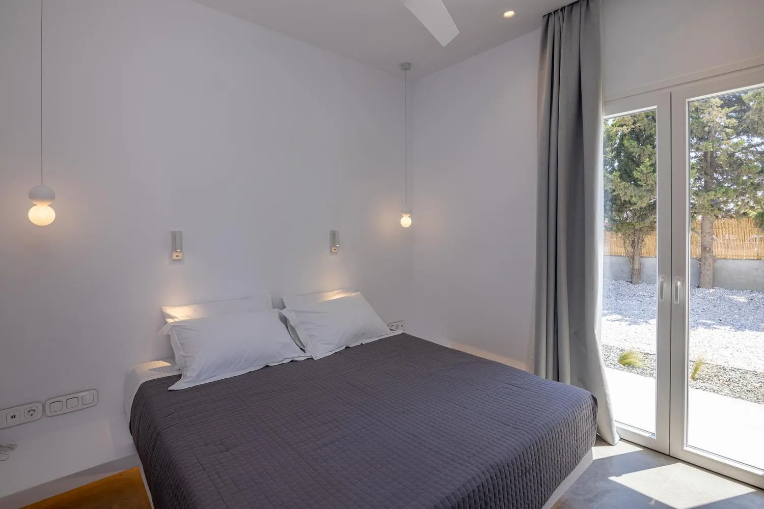 Bed in White Holidays Project