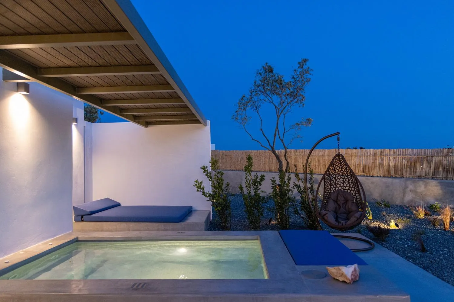 Patio in White Holidays Project