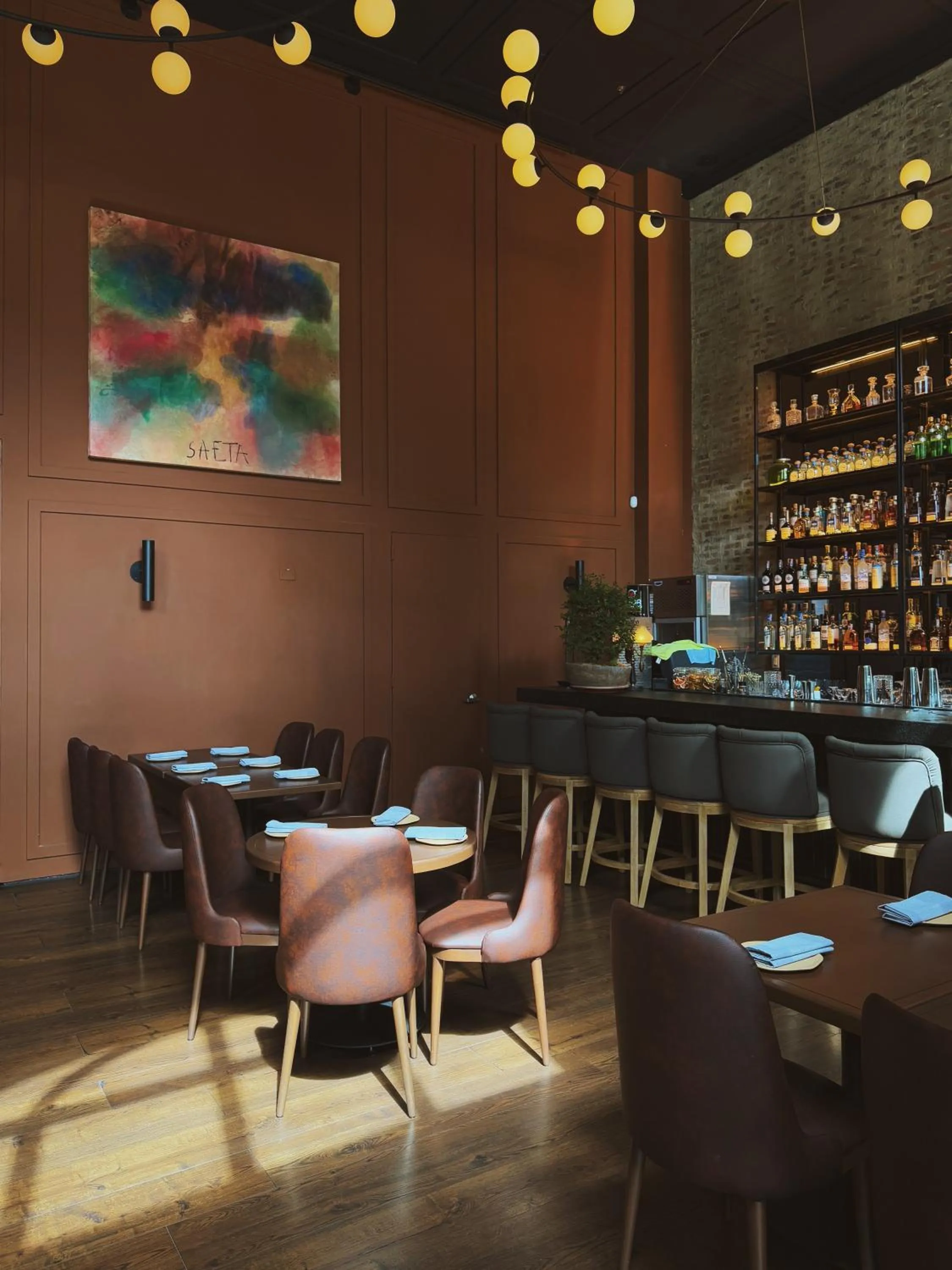 Restaurant/places to eat in Hotel Coco