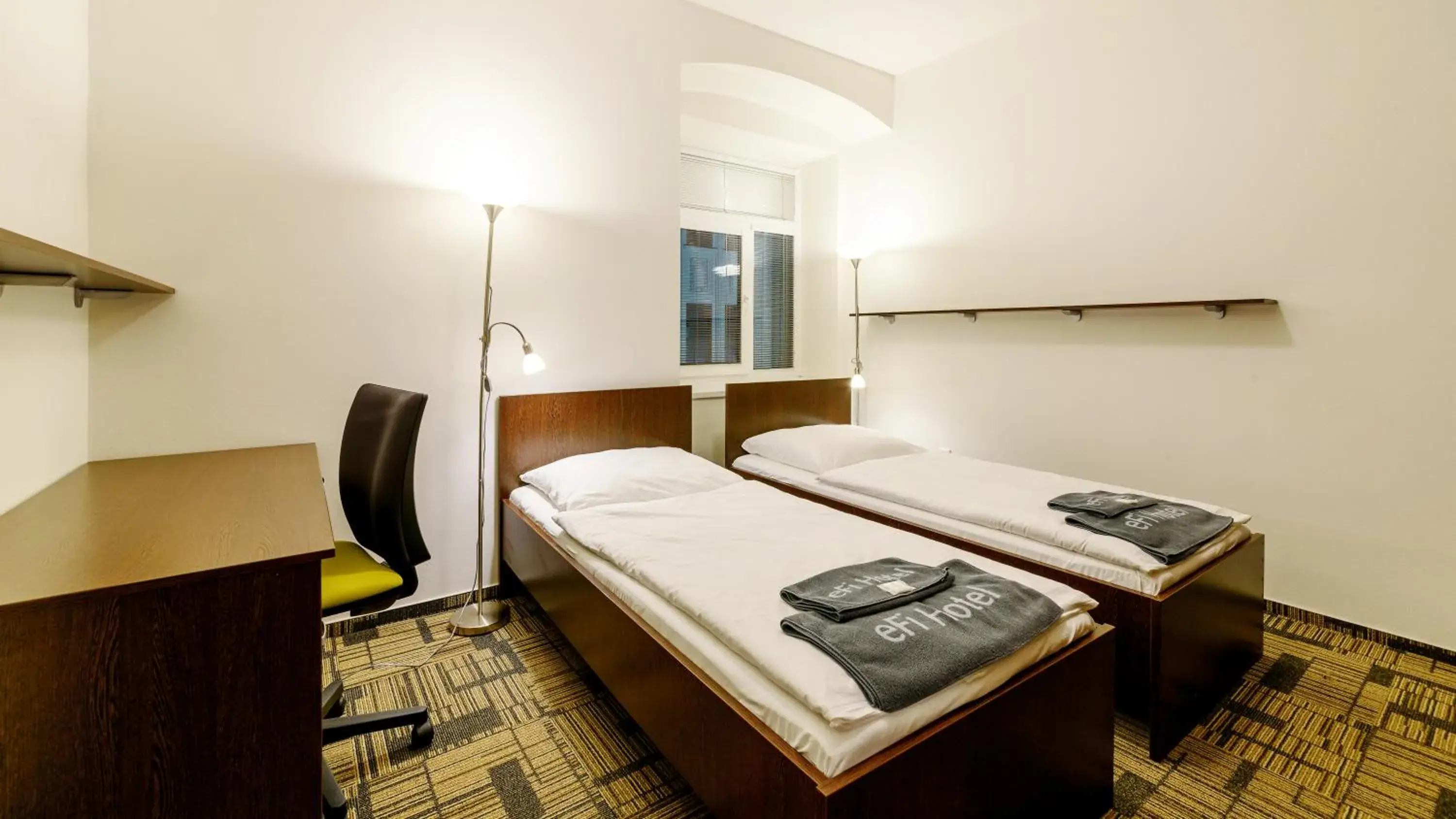 Bedroom, Bed in eFi Palace Hotel Bedroom, Bed in eFi Palace Hotel