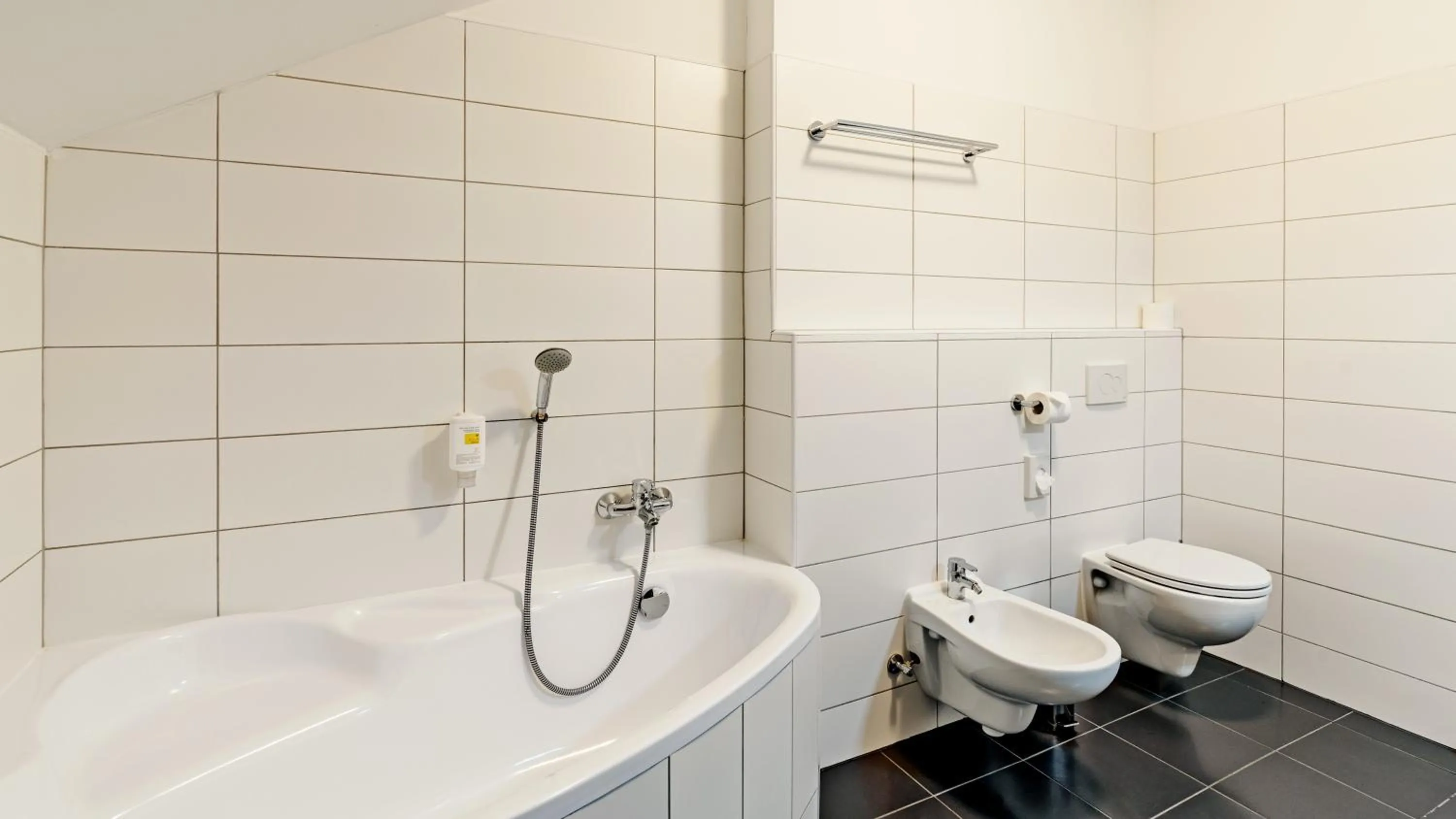 Bathroom in eFi Palace Hotel