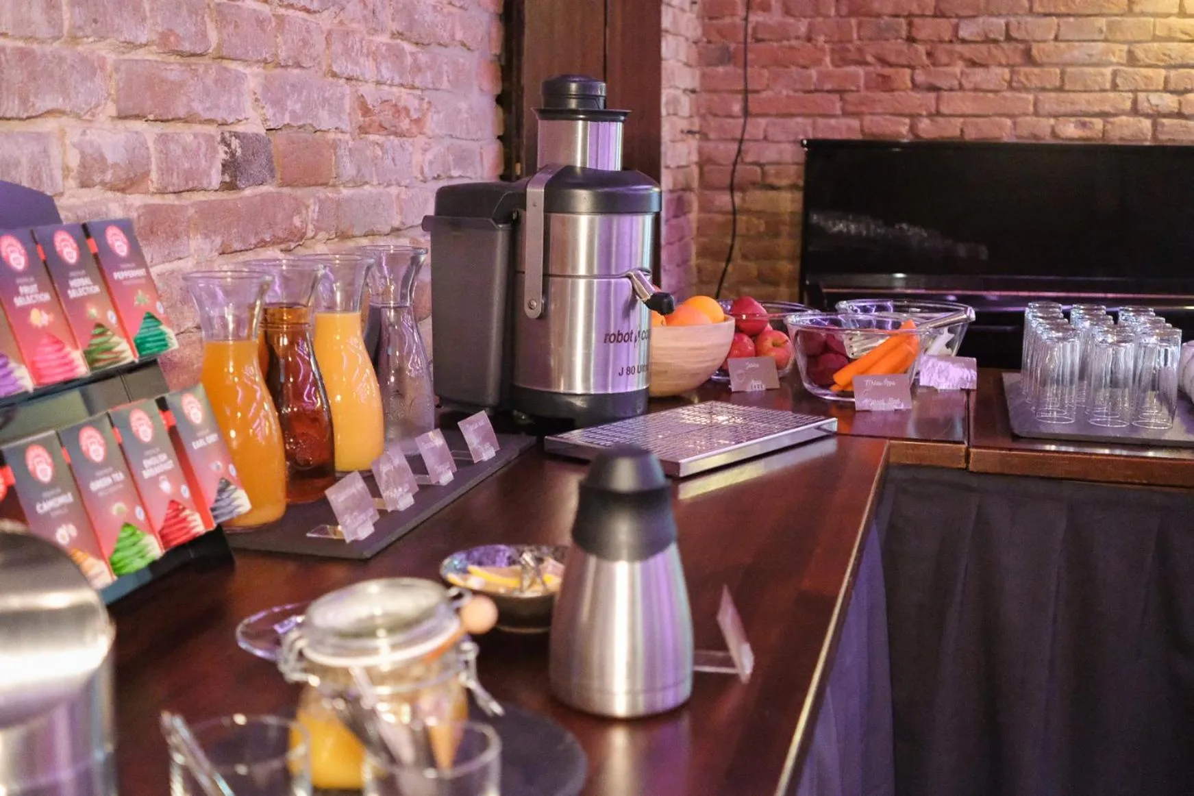 Breakfast in eFi Palace Hotel