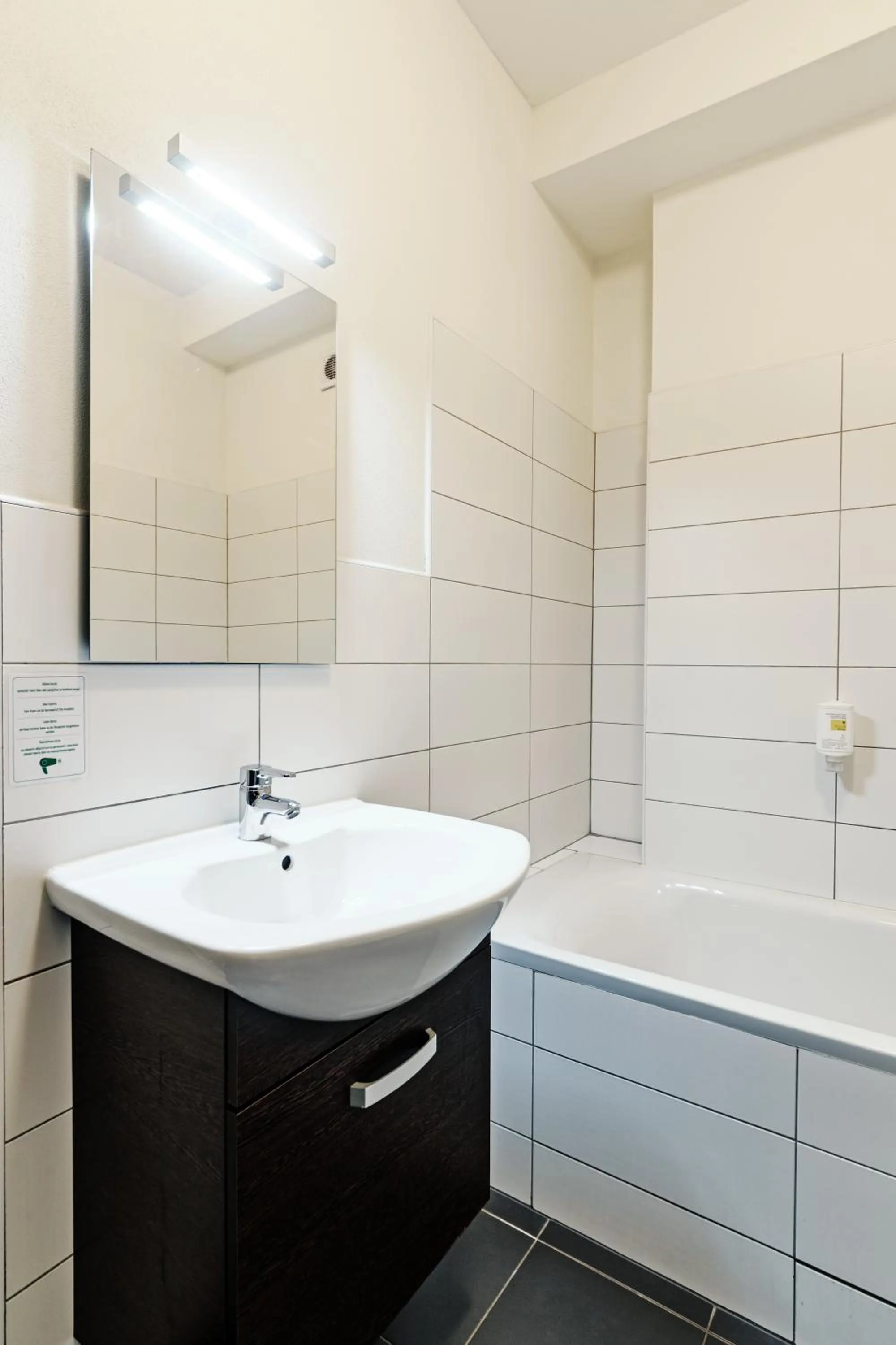 Bathroom in eFi Palace Hotel