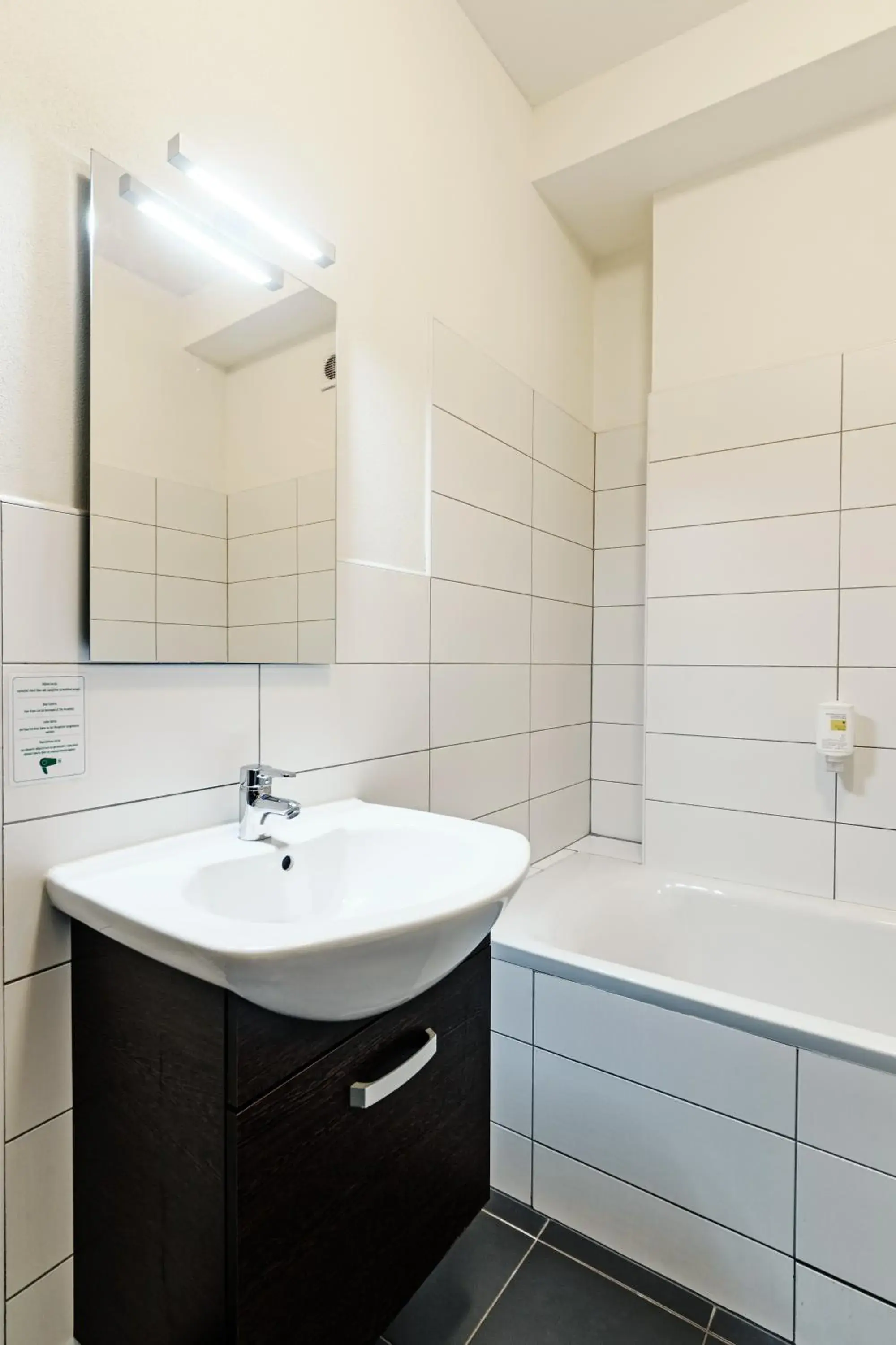 Bathroom in eFi Palace Hotel Bathroom in eFi Palace Hotel