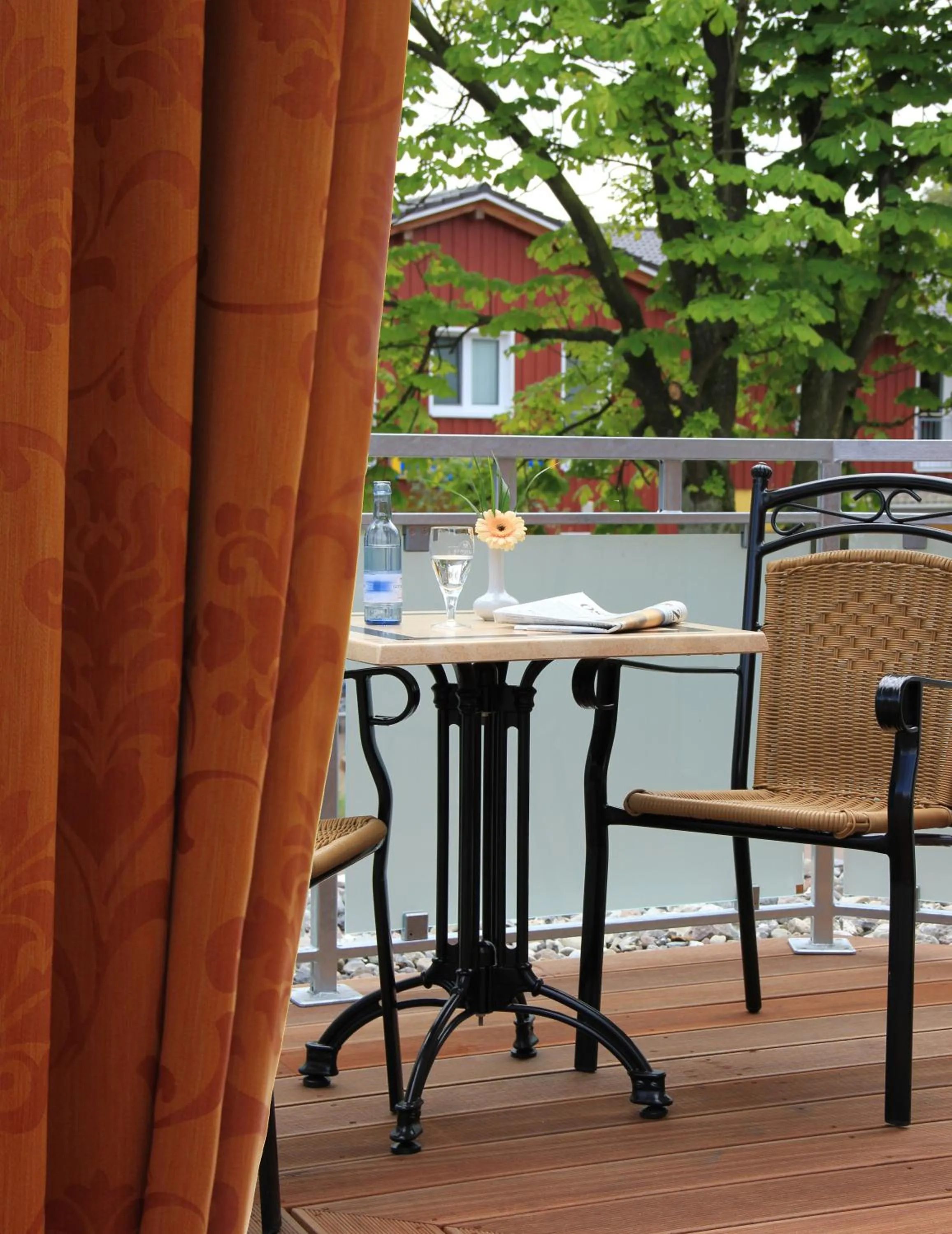 Seating area in Hotel & Café Strandeck