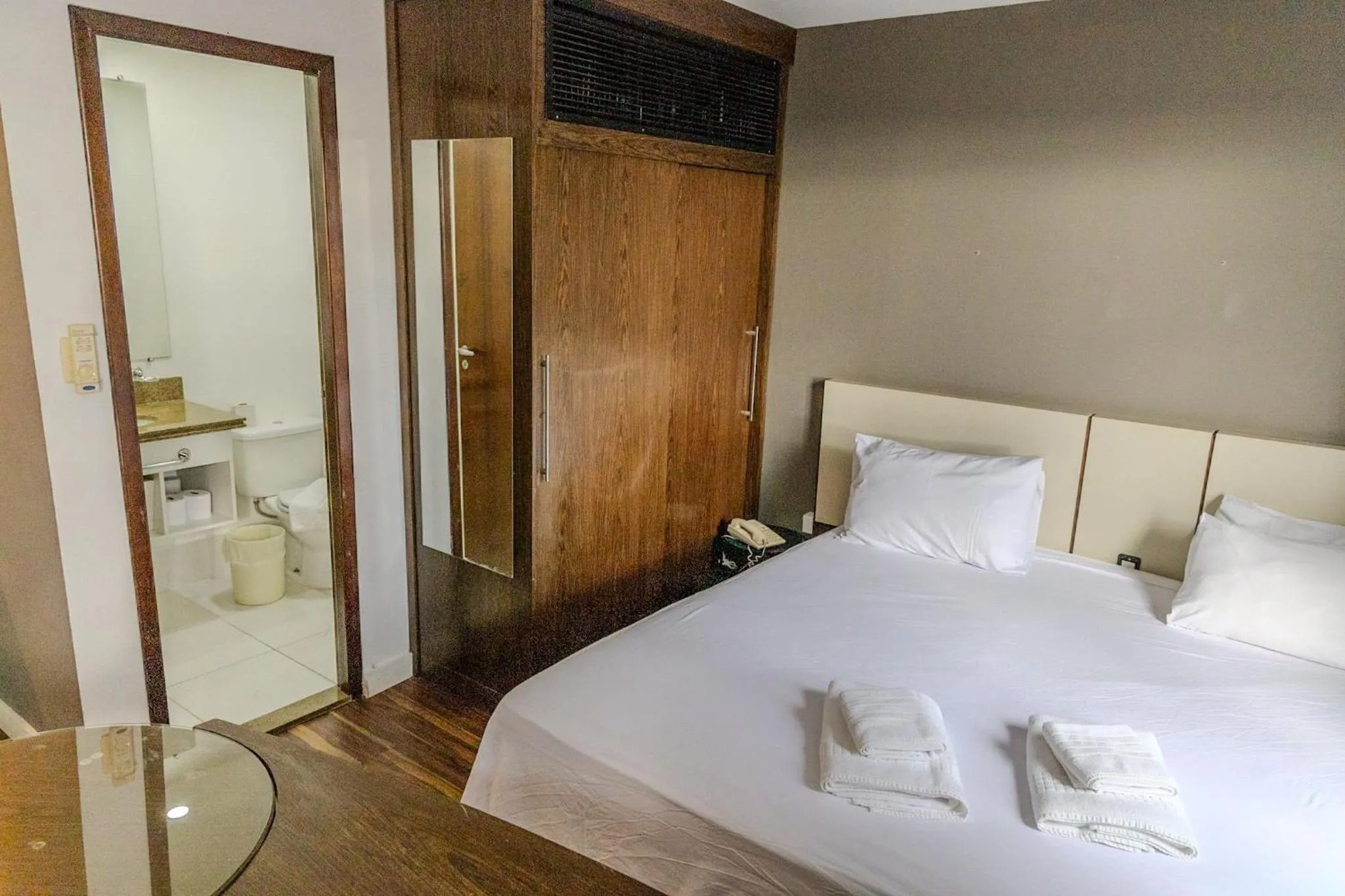 Bed in Elegant Flat Paulista Alameda Campinas Garagem , Pool, Ar Cod,