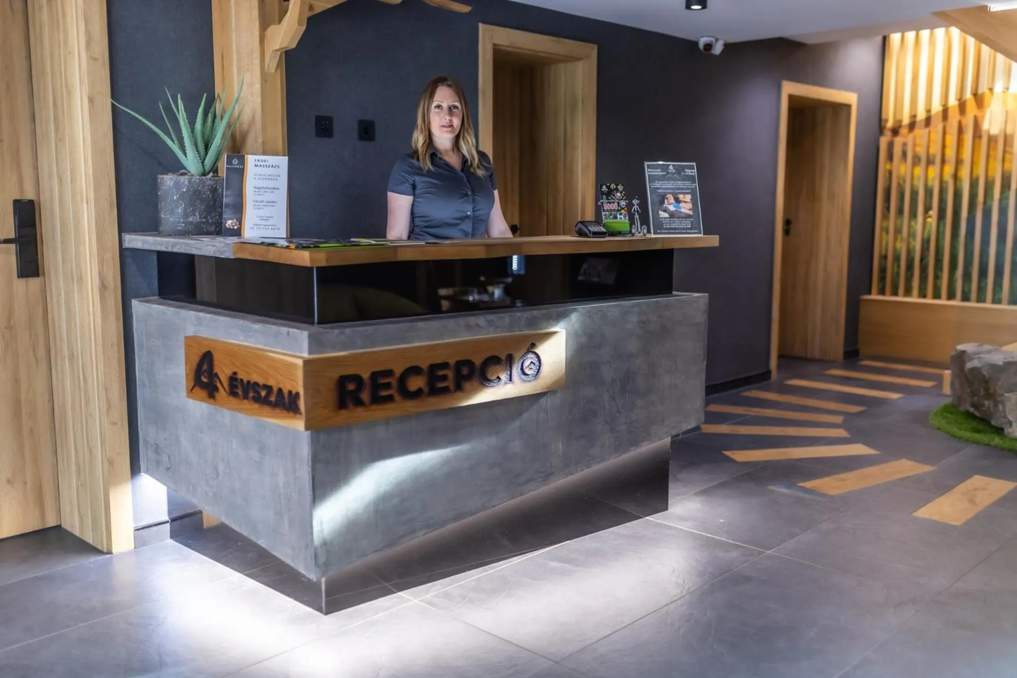 Property logo or sign in 4 Évszak Erdeihotel**** - Mátrafüred