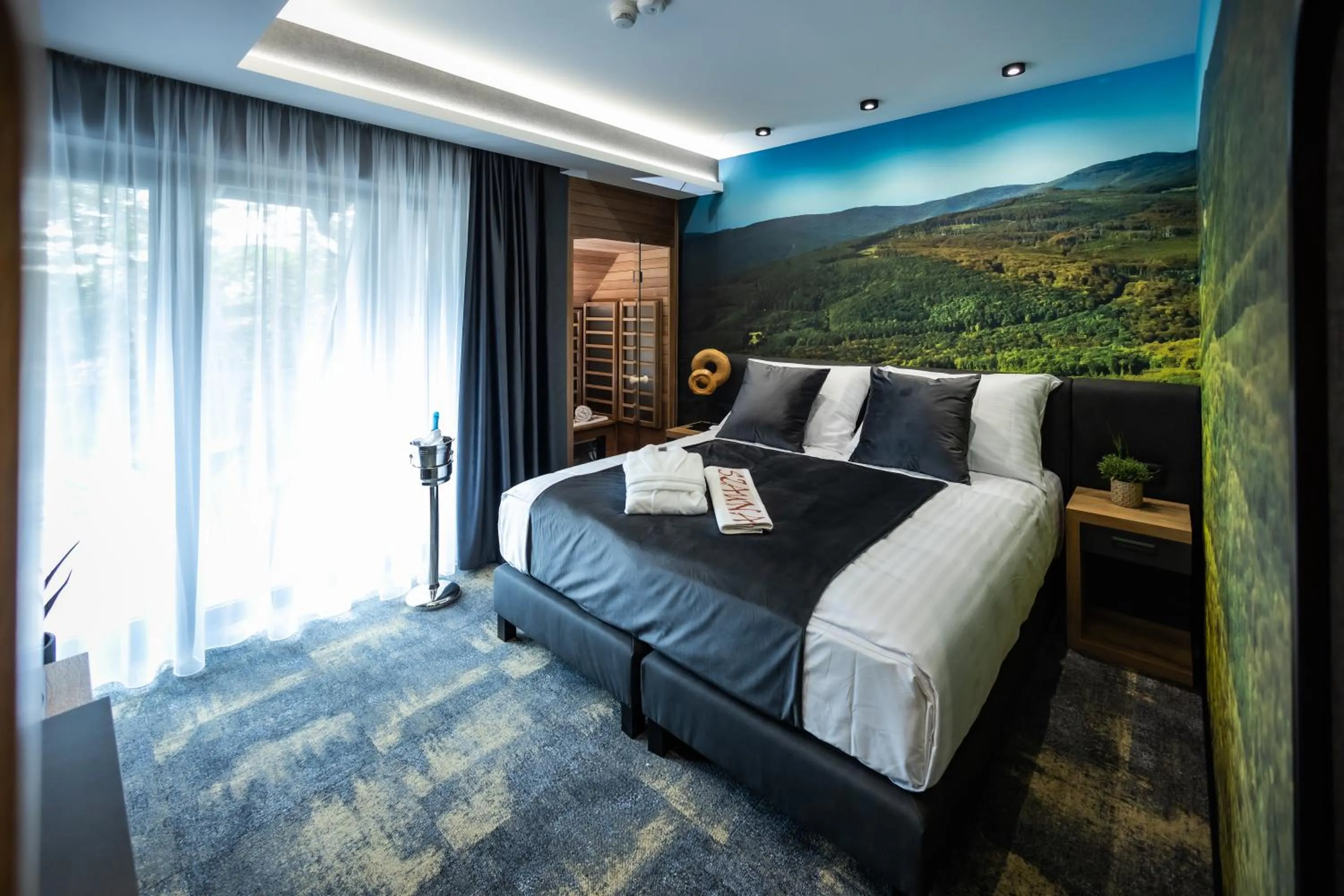 Photo of the whole room in 4 Évszak Erdeihotel**** - Mátrafüred