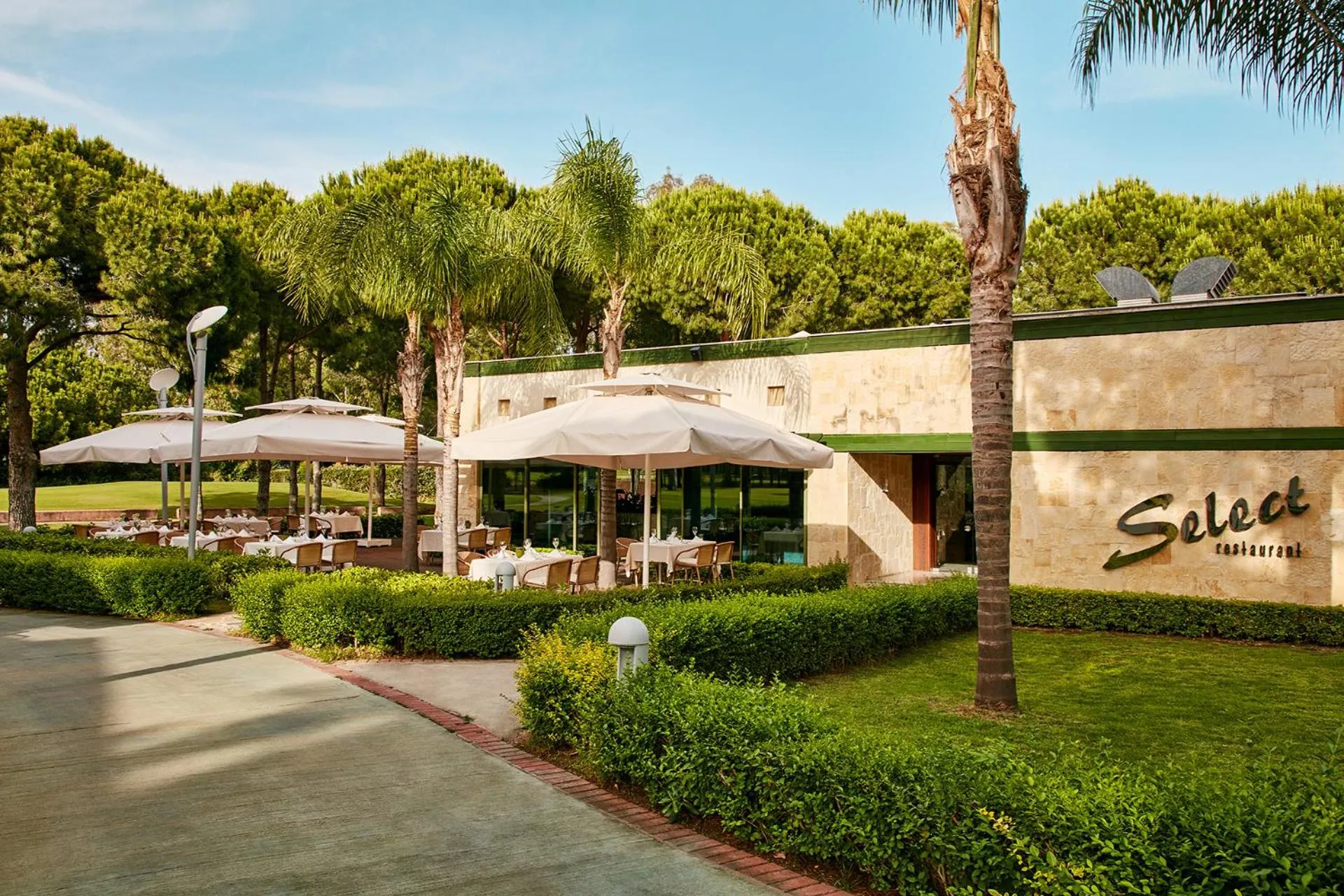 Garden in Gloria Verde Resort