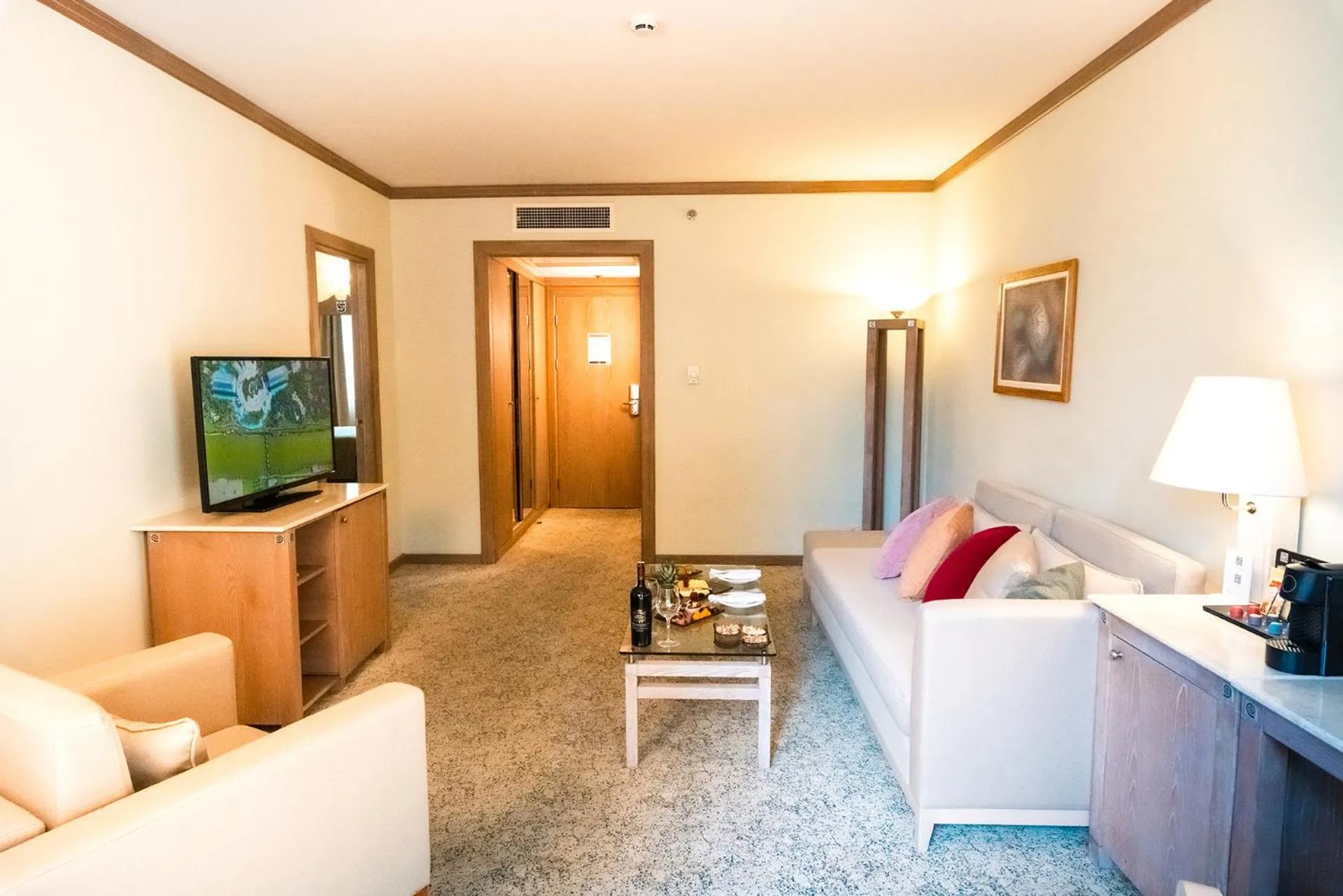 Communal lounge/ TV room in Gloria Verde Resort