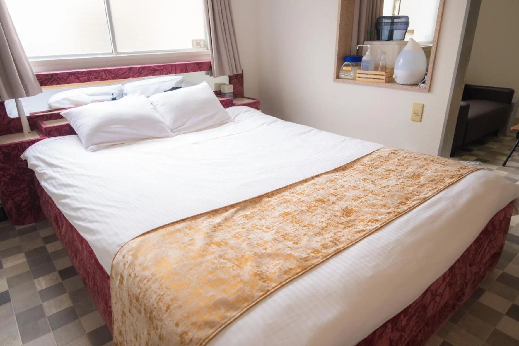 Bed in Hotel Lucia at Maebashi Akagi