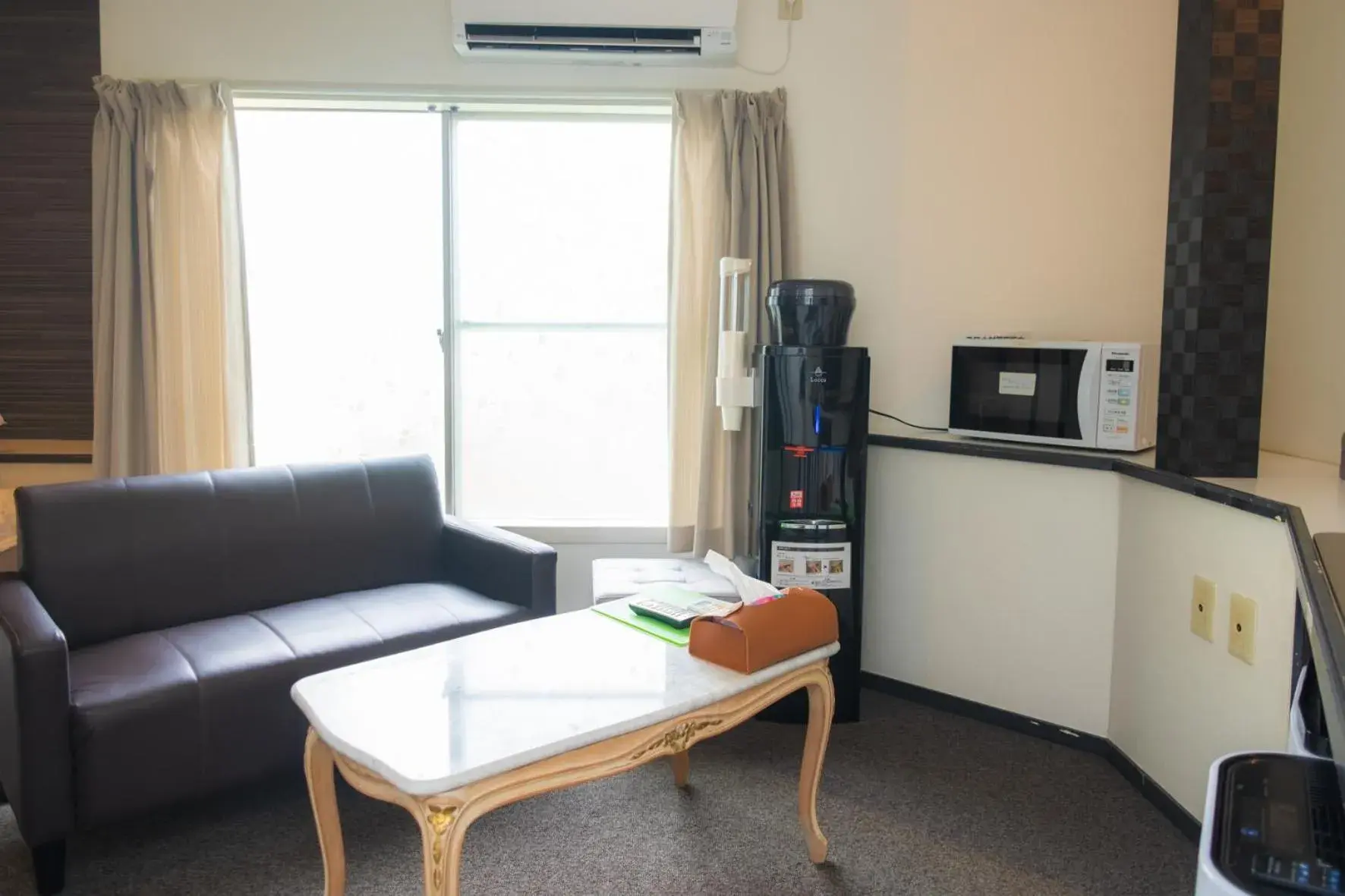 Living room in Hotel Lucia at Maebashi Akagi Living room in Hotel Lucia at Maebashi Akagi