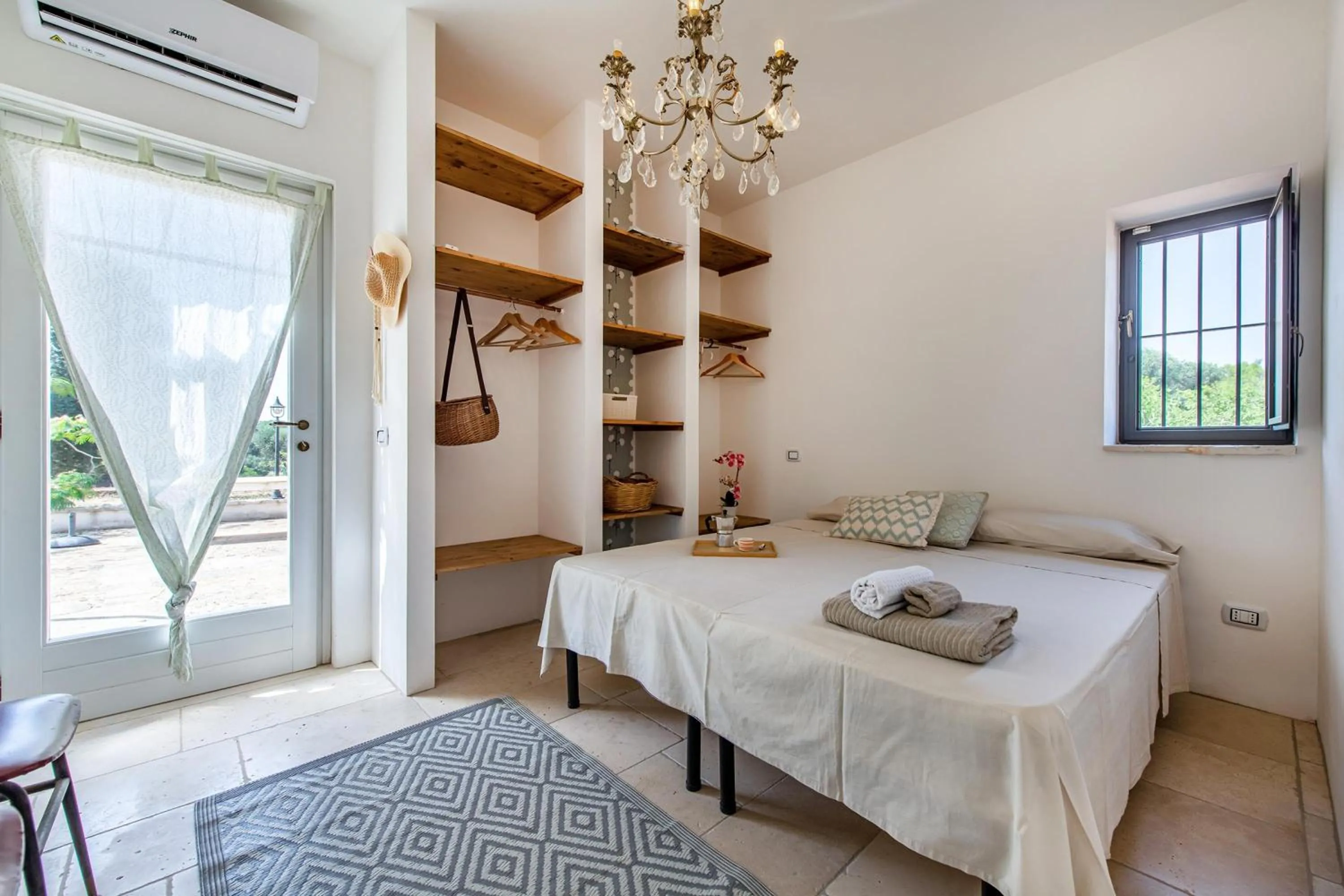 Bedroom, Bed in Trullo Fedele Grande125 - Happy Rentals