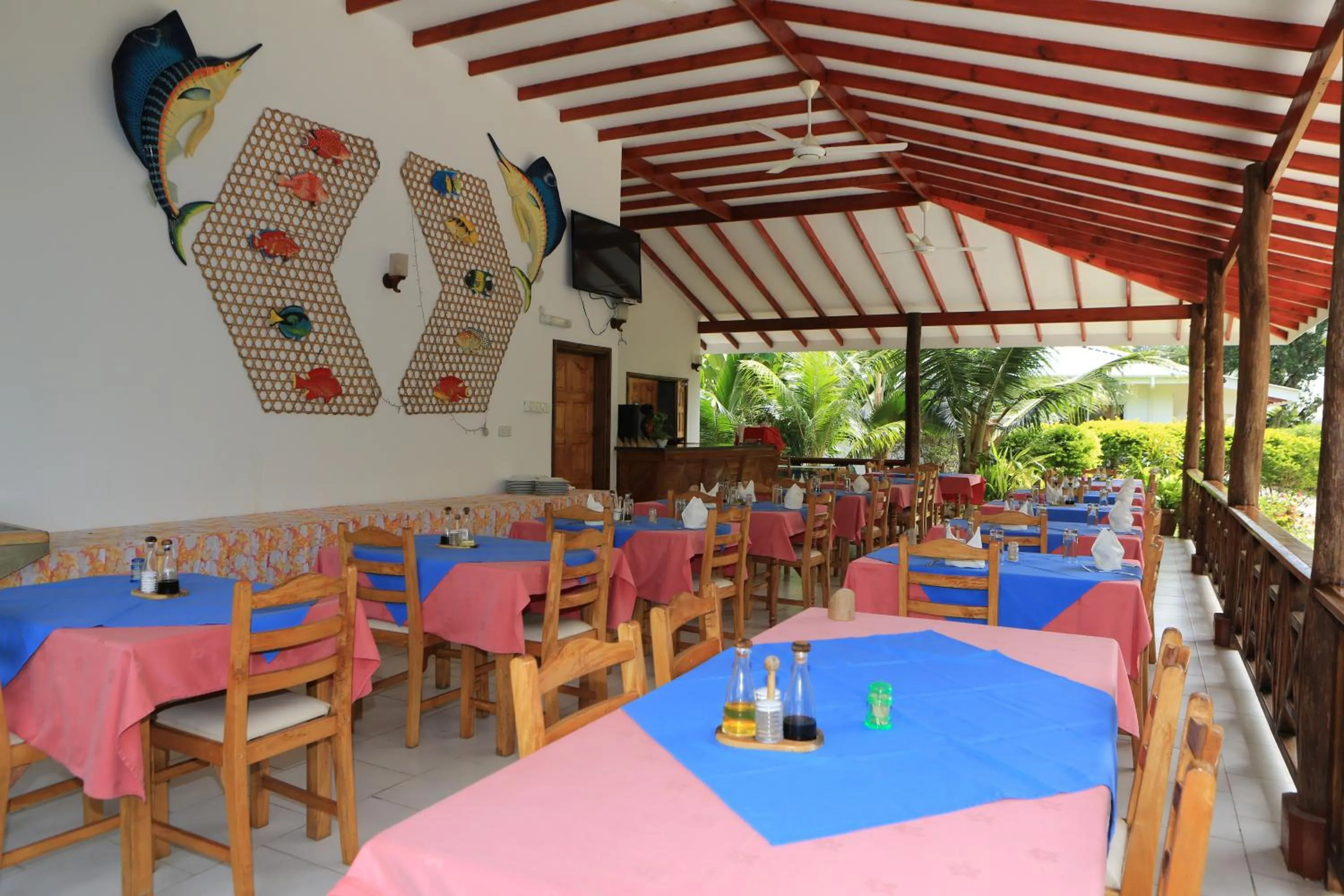 Restaurant/places to eat in Villa Veuve Casadani Hotel
