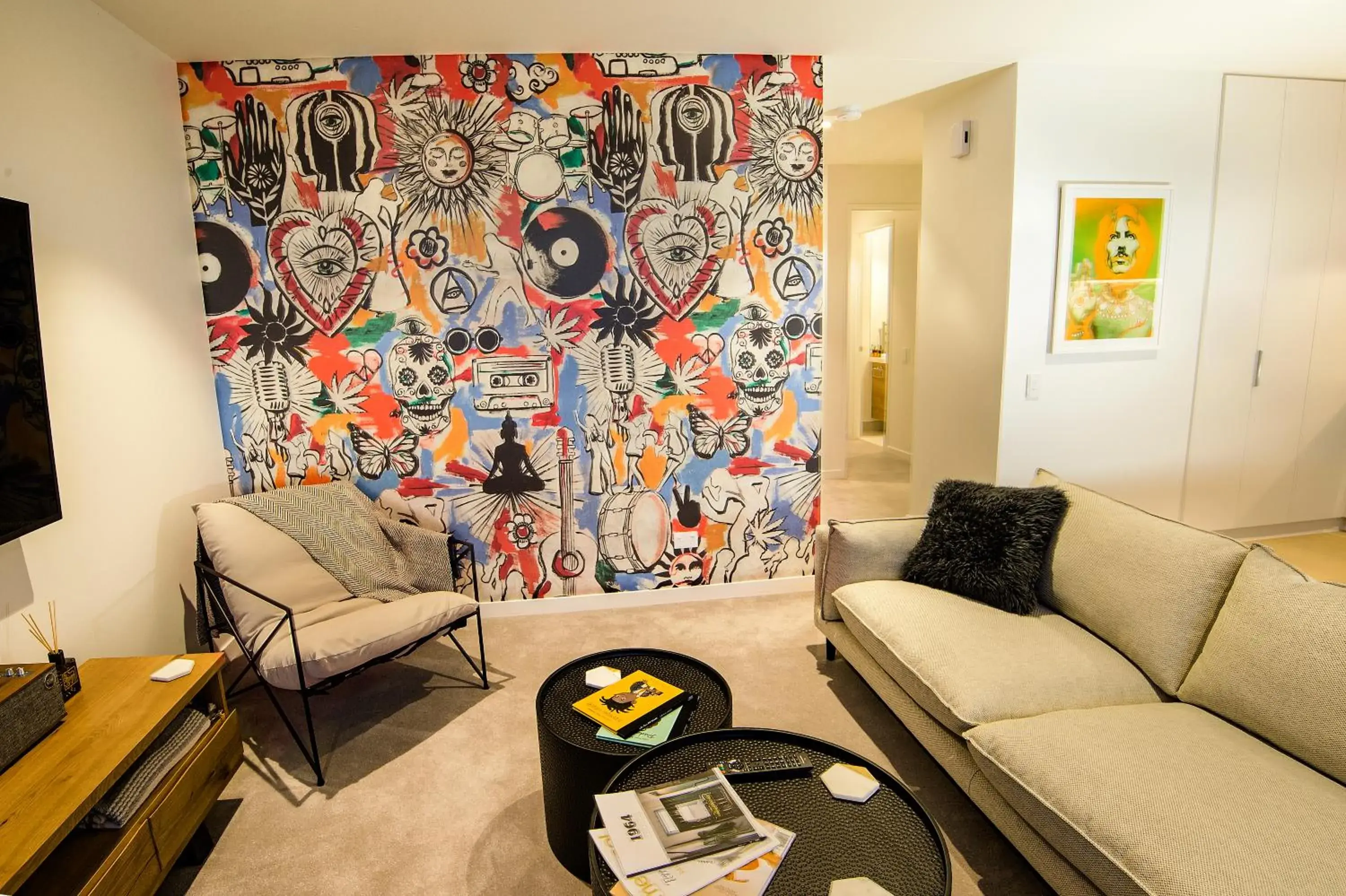 Two-Bedroom Apartment in Funk in the City - Luxury Laneway Apartment with Single Garage Two-Bedroom Apartment in Funk in the City - Luxury Laneway Apartment with Single Garage