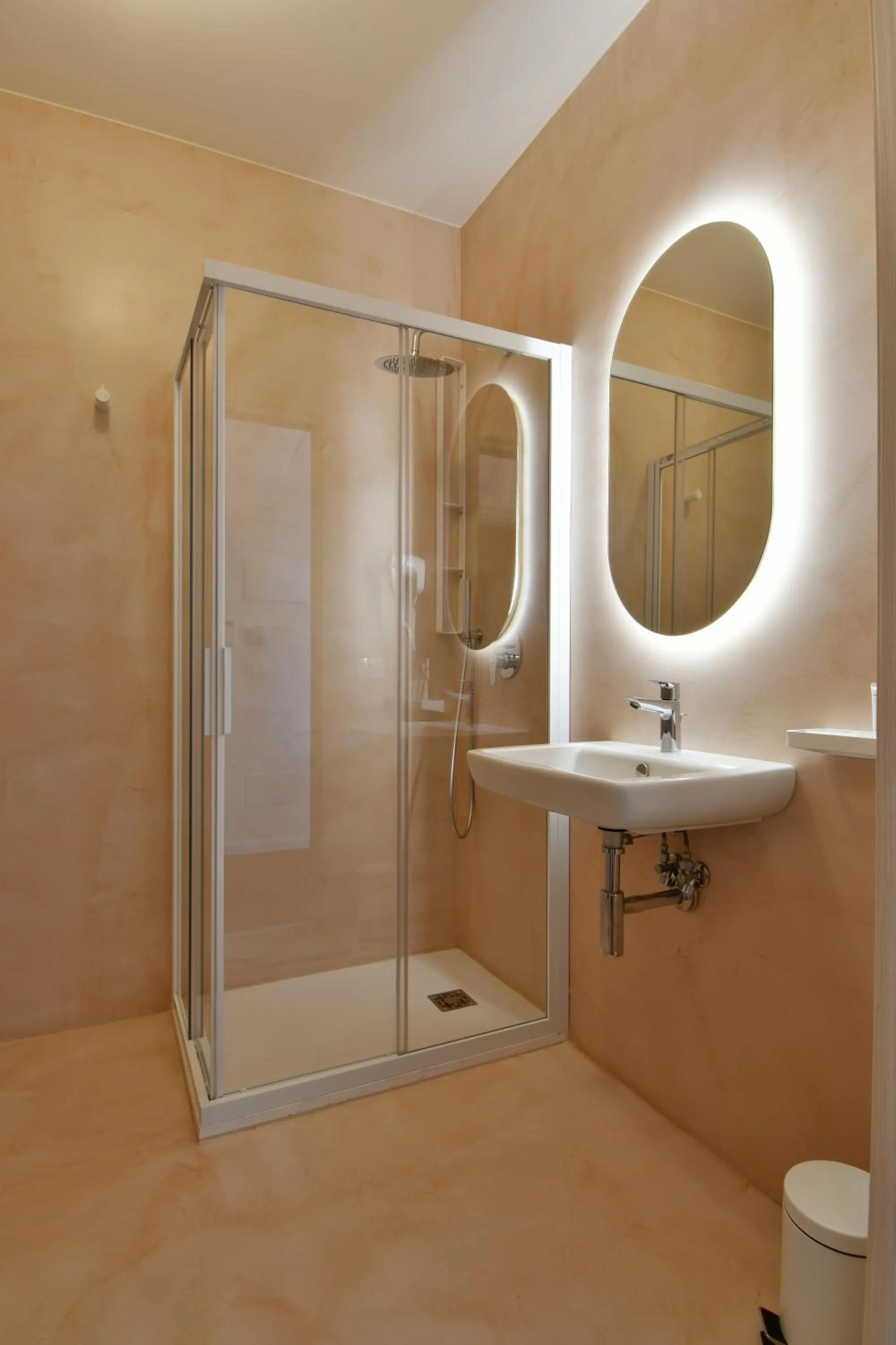 Bathroom in San Anton Hotel