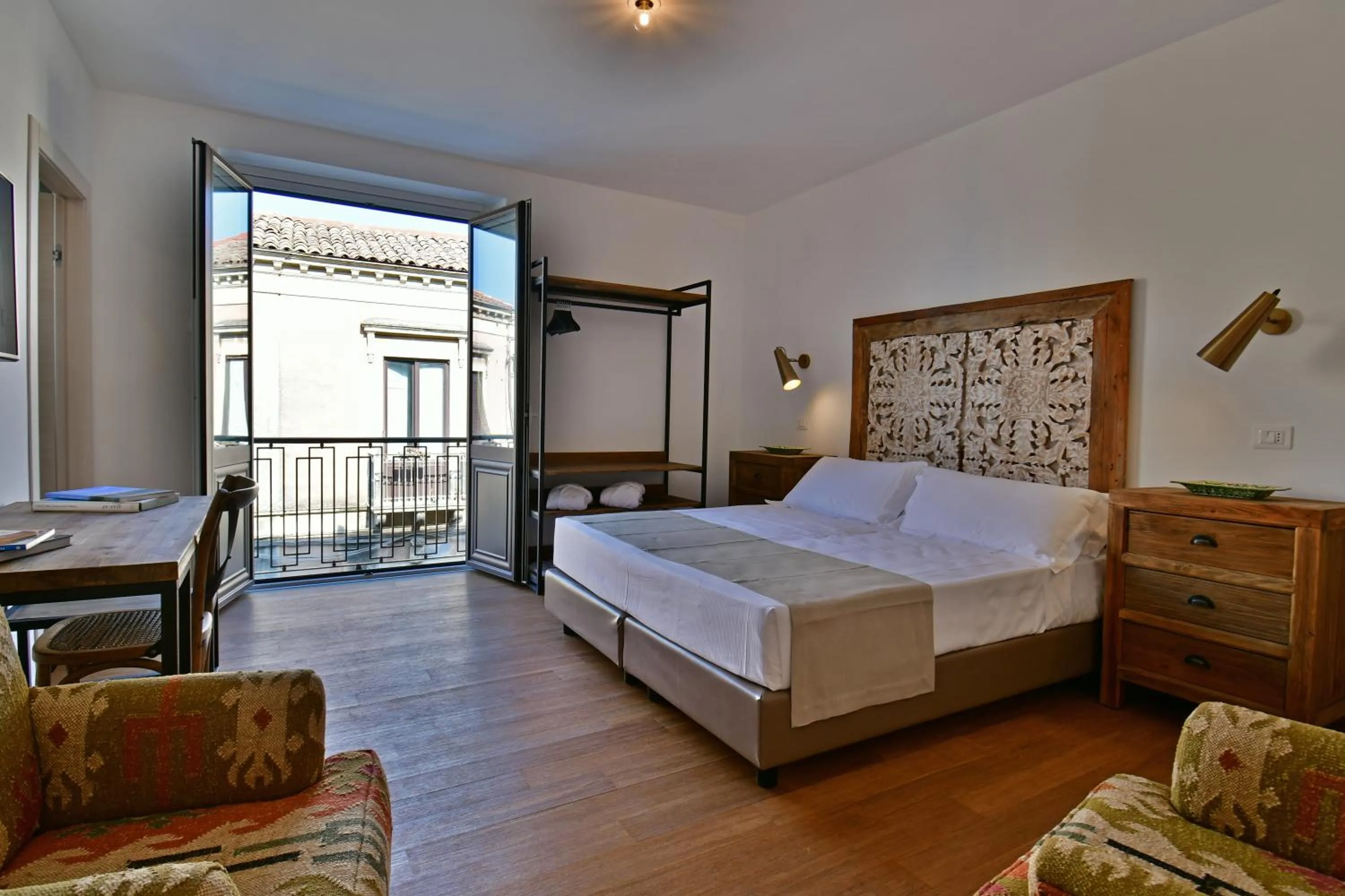 Photo of the whole room, Bed in San Anton Hotel