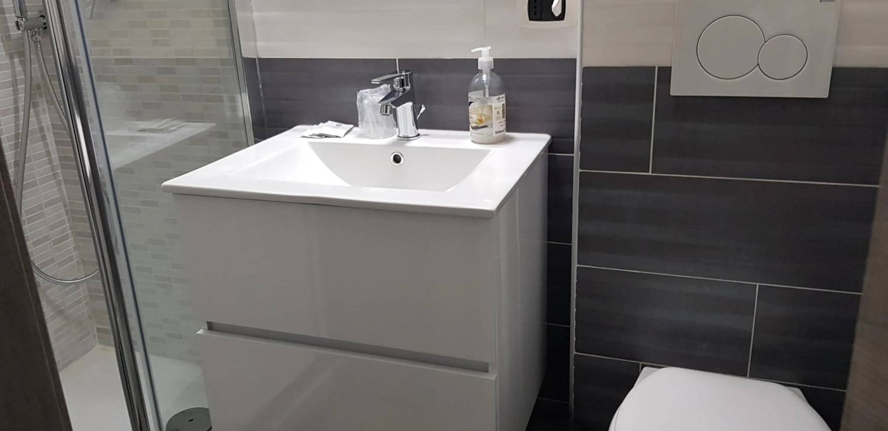 Shower in Holiday B&B