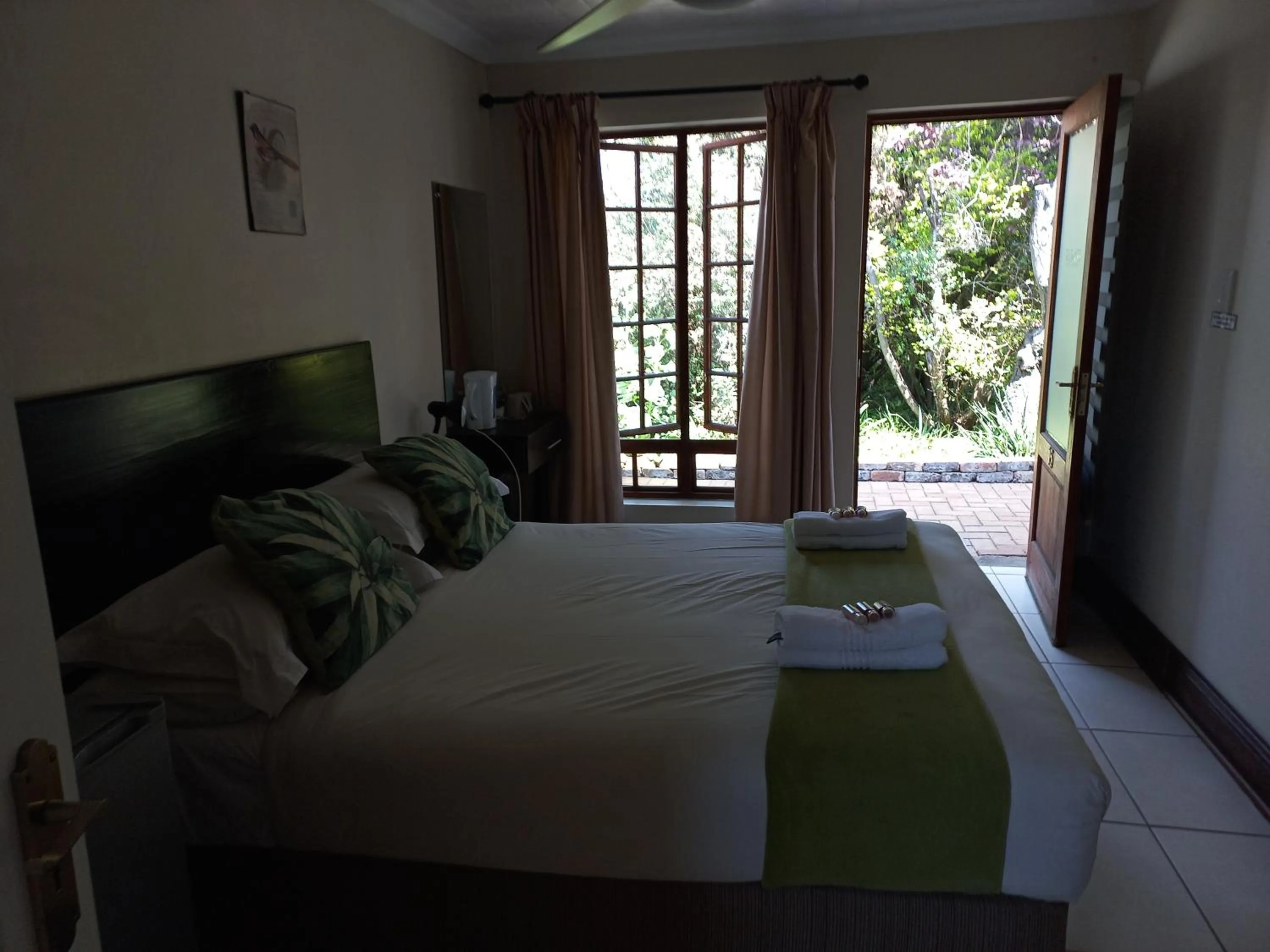 Photo of the whole room, Bed in OR Tambo Guest House