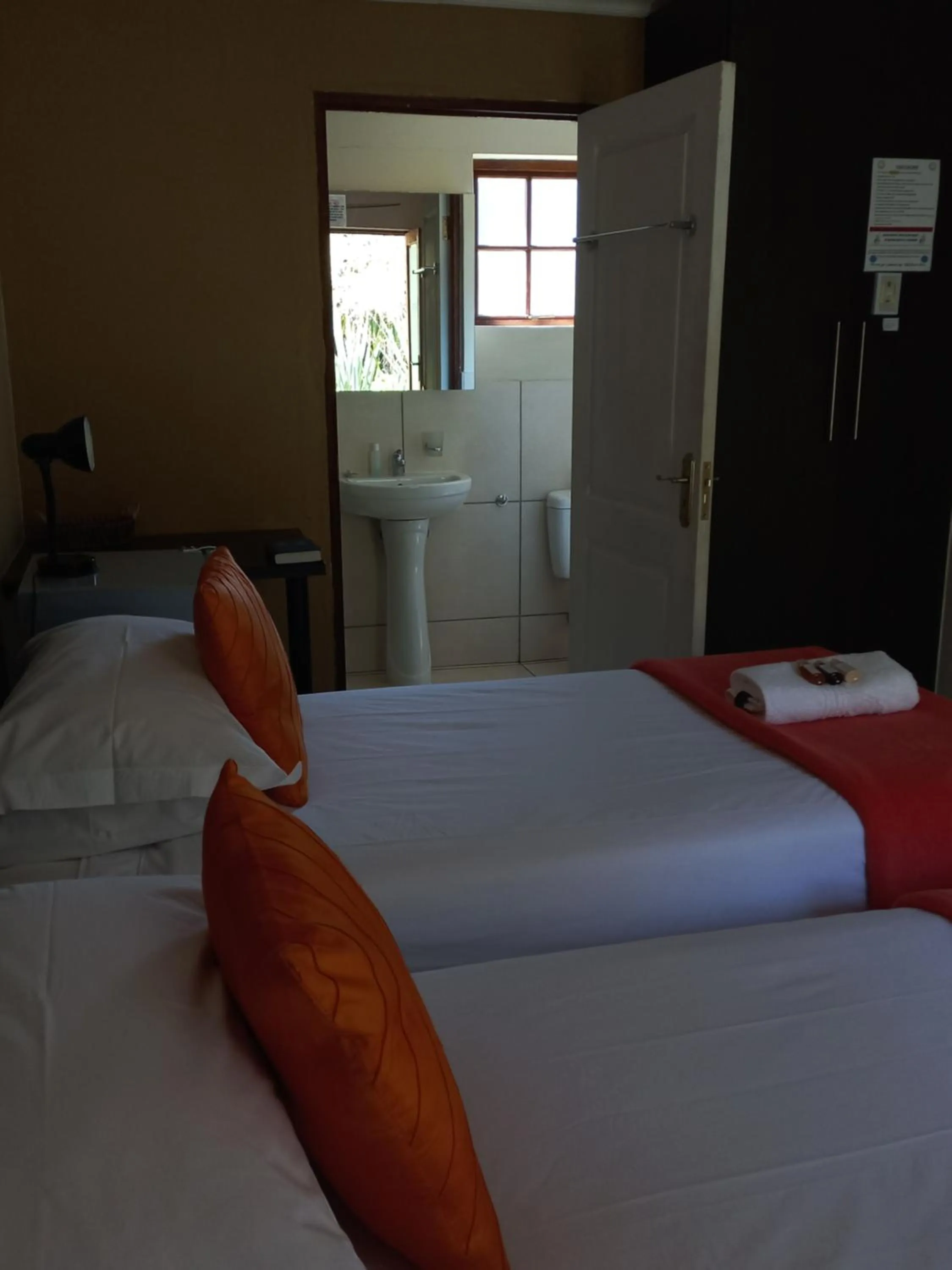 Bedroom, Bed in OR Tambo Guest House