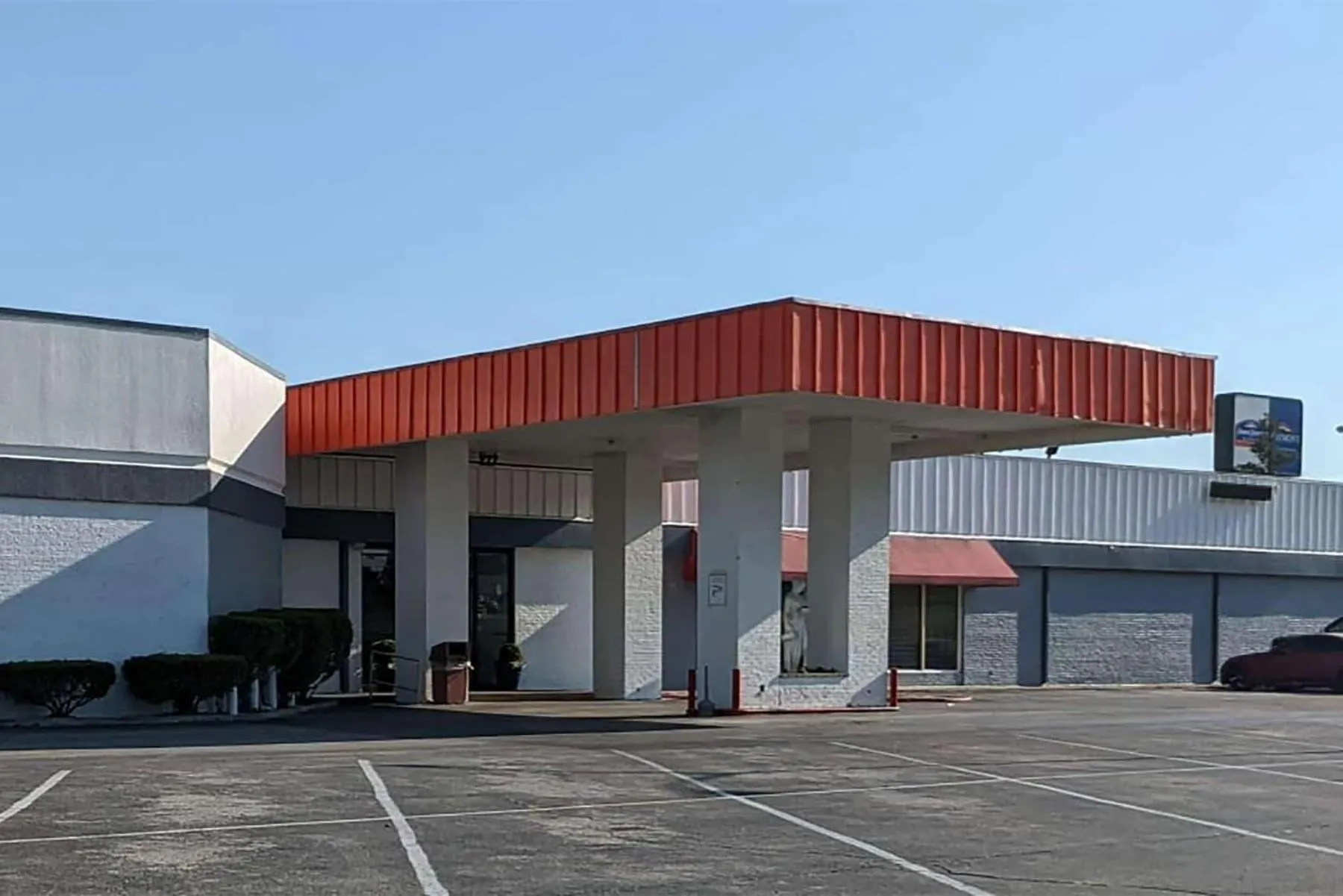 Property building in Baymont by Wyndham Hannibal