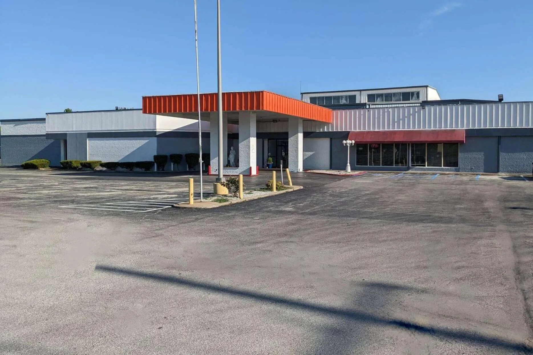 Property building in Baymont by Wyndham Hannibal