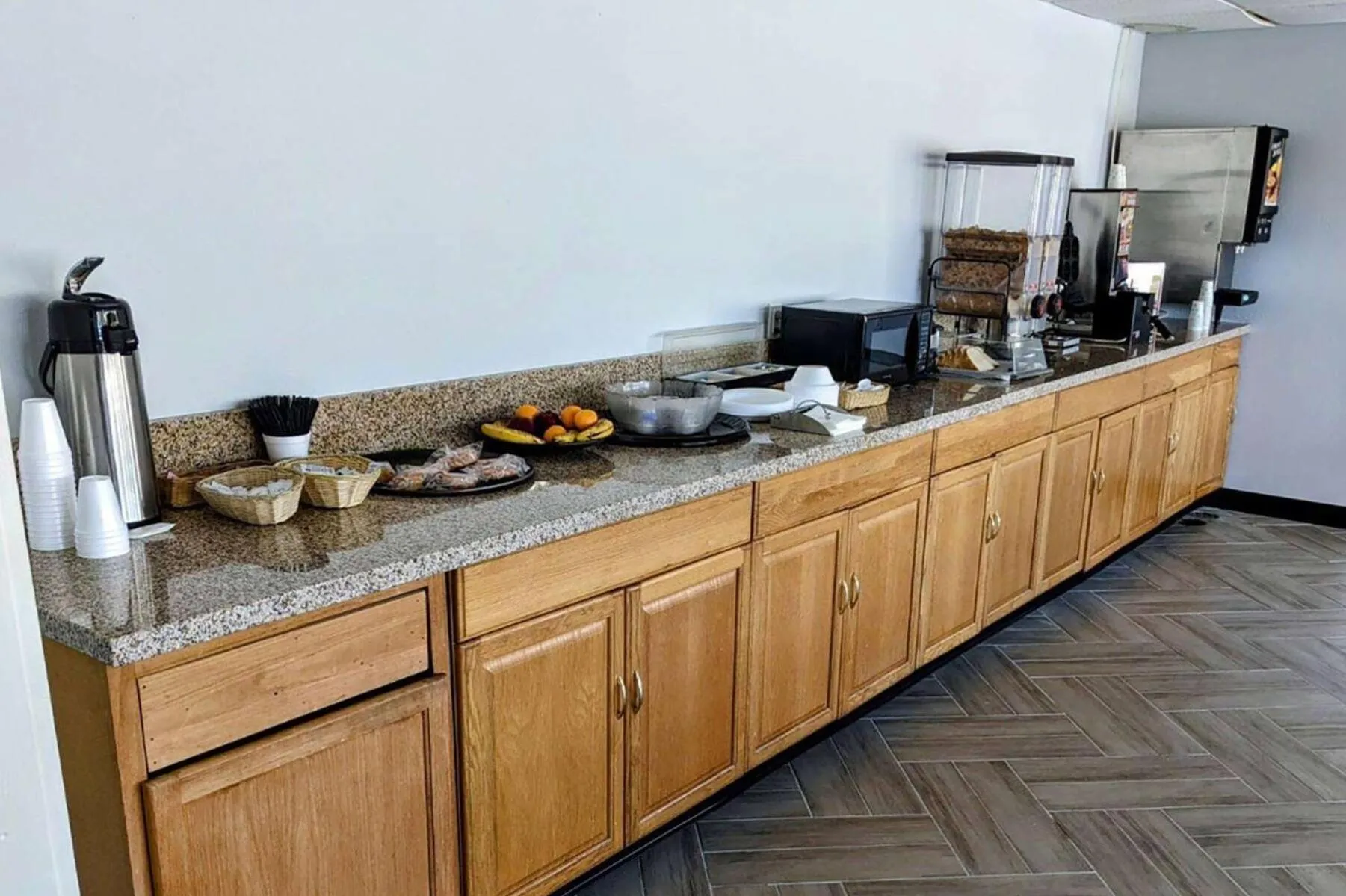 Breakfast in Baymont by Wyndham Hannibal