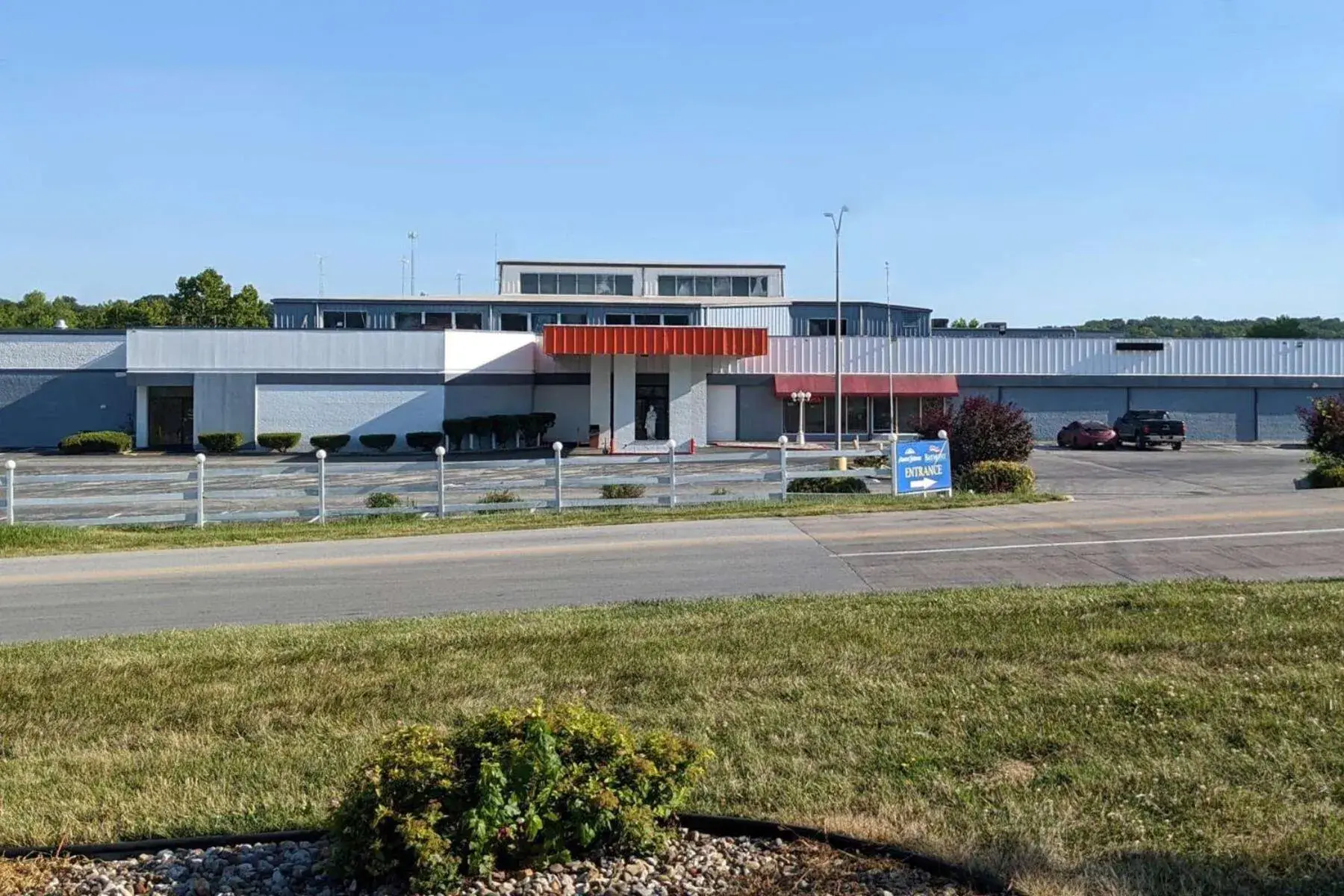 Property building in Baymont by Wyndham Hannibal Property building in Baymont by Wyndham Hannibal