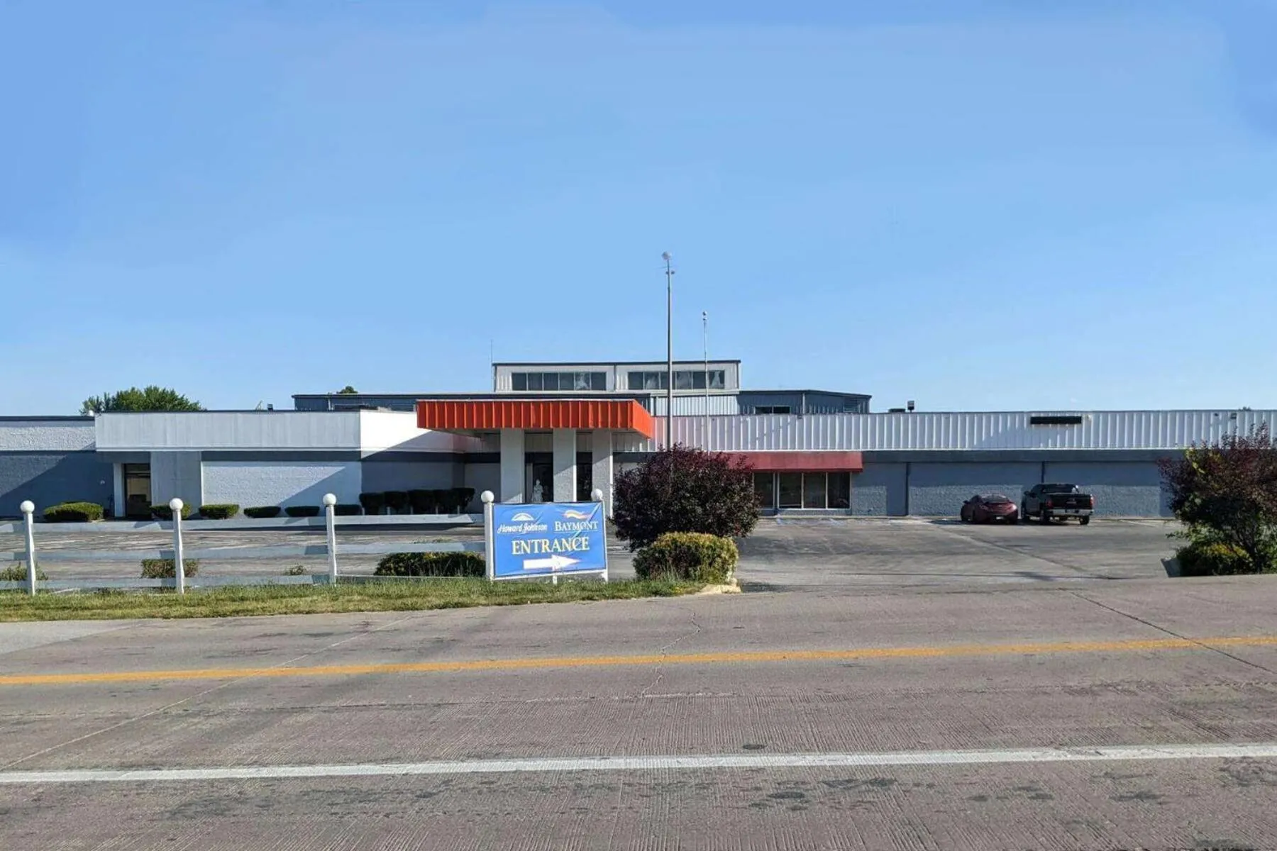 Property building in Baymont by Wyndham Hannibal