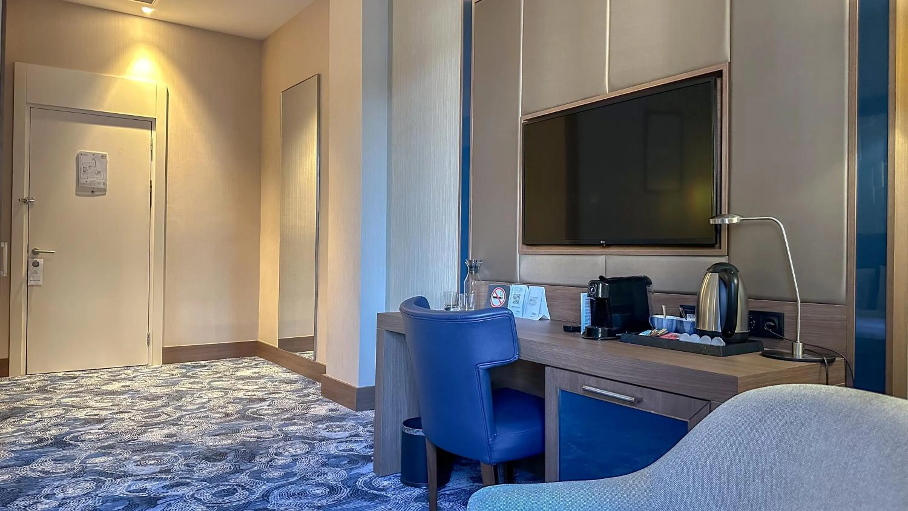 Bedroom in Tbilisi Philharmonic Hotel by Mercure