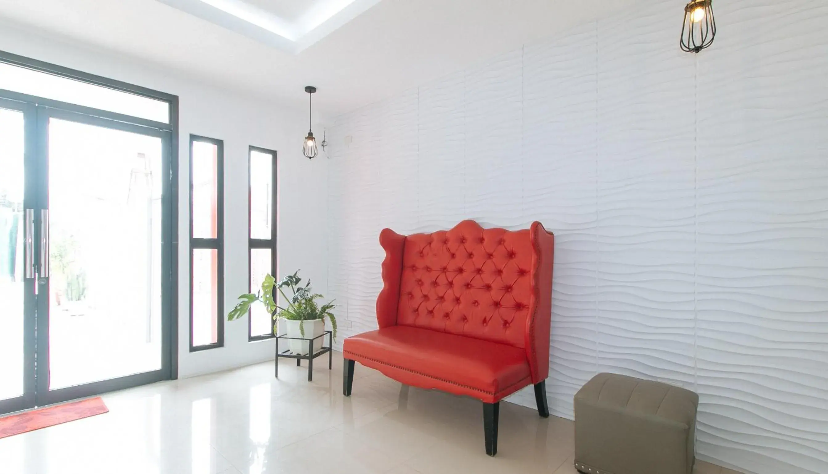 Lobby or reception in RedDoorz Plus at DBuilders Poblacion BGC Lobby or reception in RedDoorz Plus at DBuilders Poblacion BGC