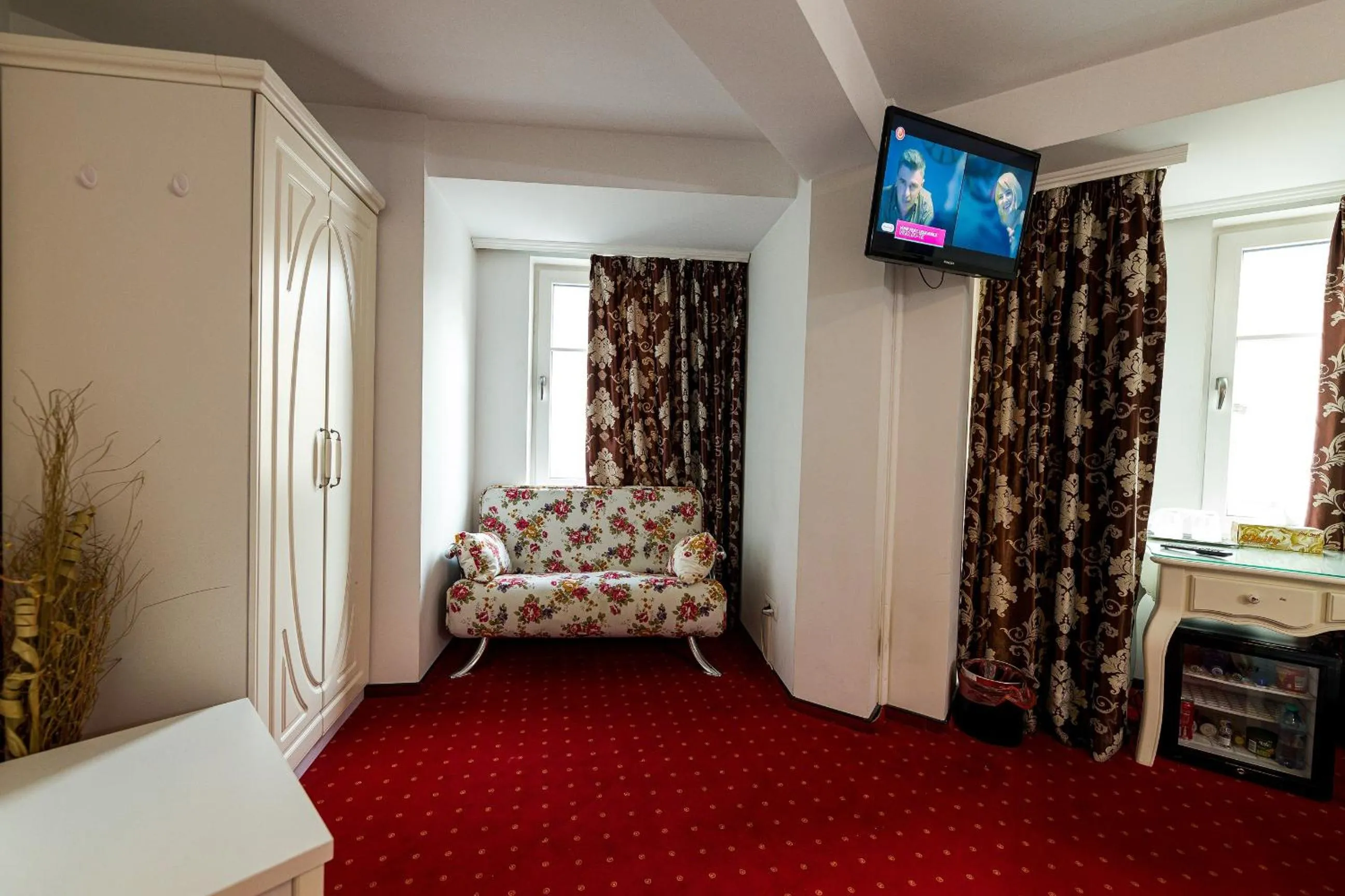 Bed in Hotel Helin Central