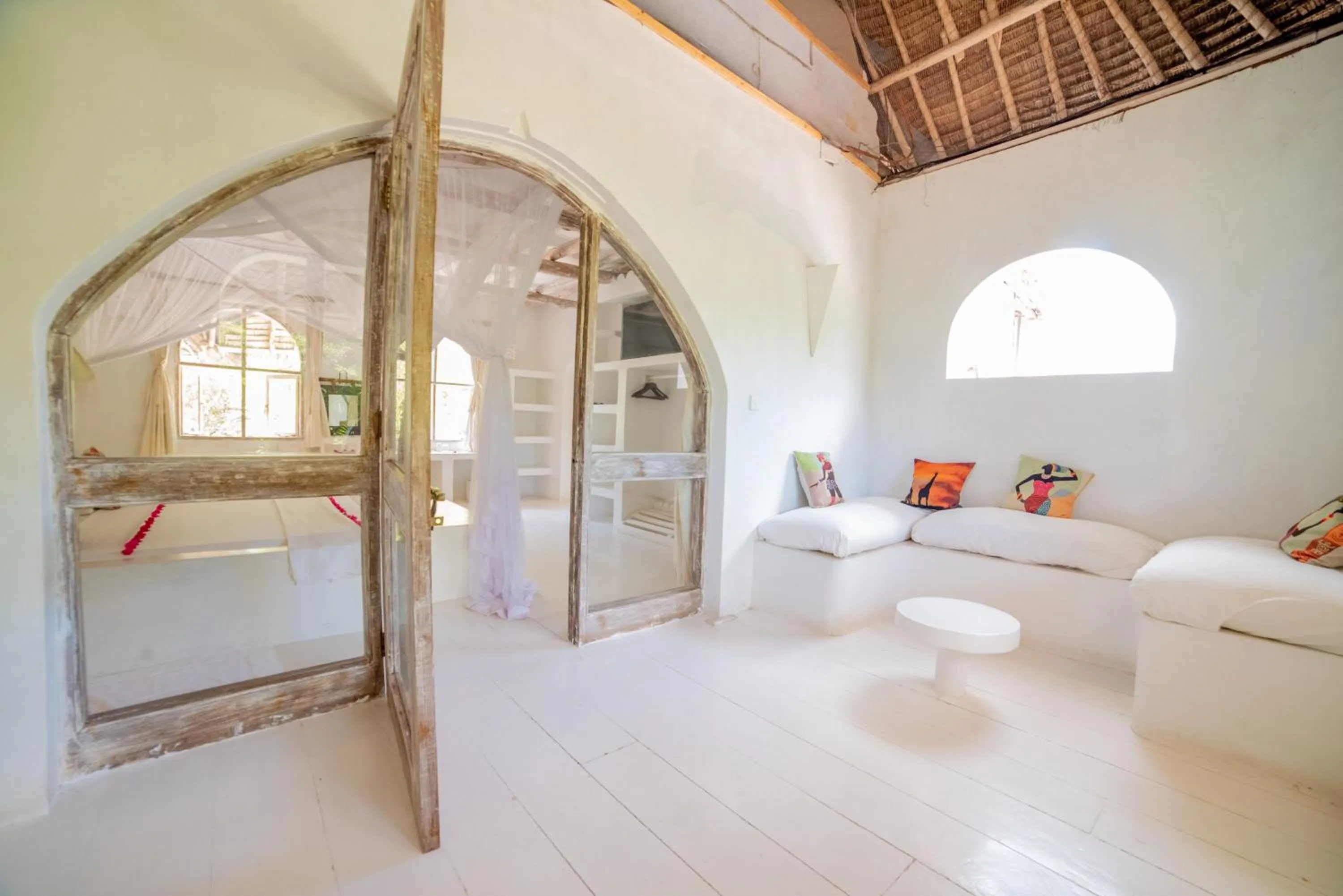 Balcony/Terrace, Bed in Msambweni Beach House and Private Villas