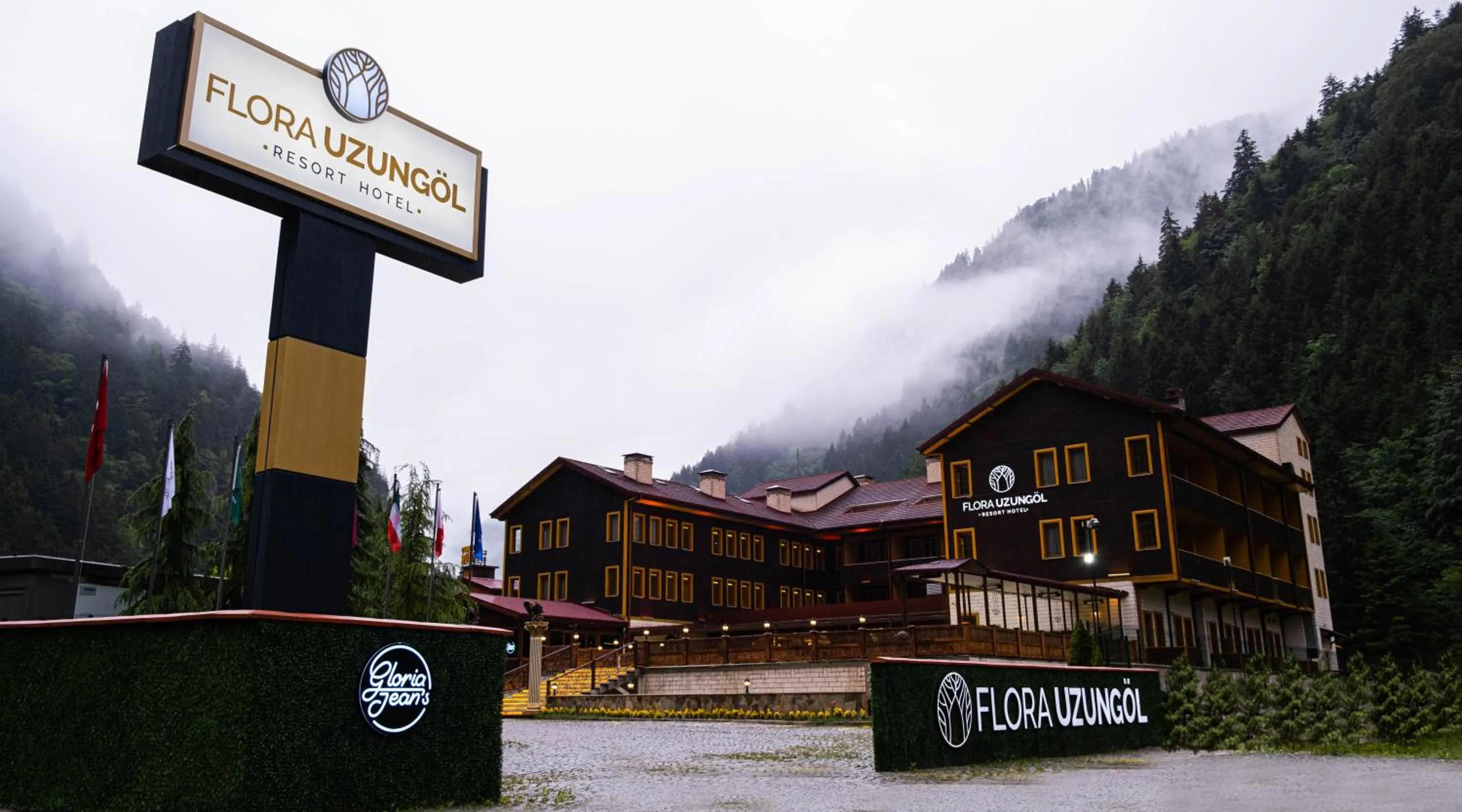 Flora Uzungöl Resort Hotel
