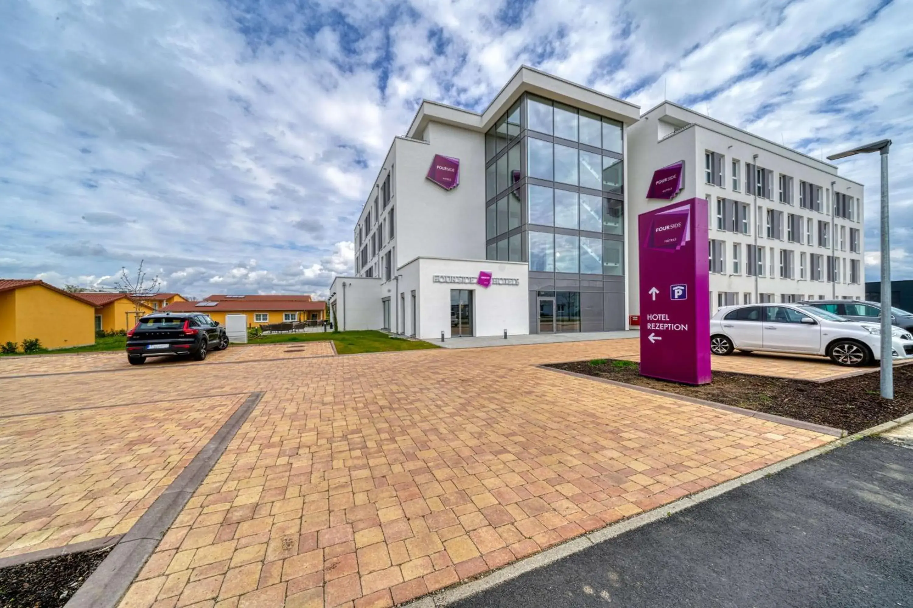 Property building in FourSide Hotel Ringsheim, Trademark Collection by Wyndham Property building in FourSide Hotel Ringsheim, Trademark Collection by Wyndham