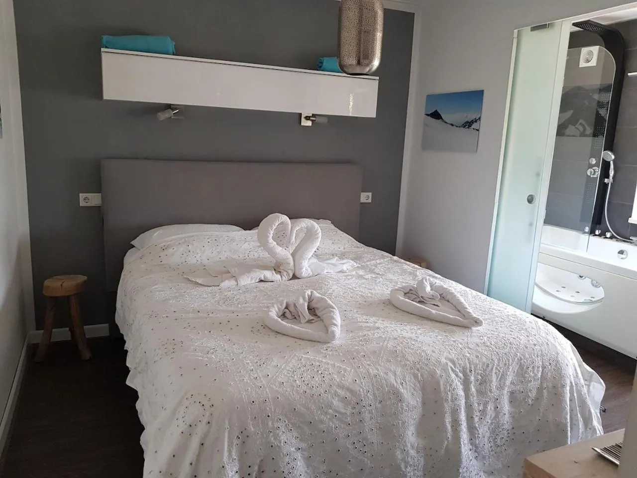 Bedroom, Bed in Sleep Well Ness Domburg