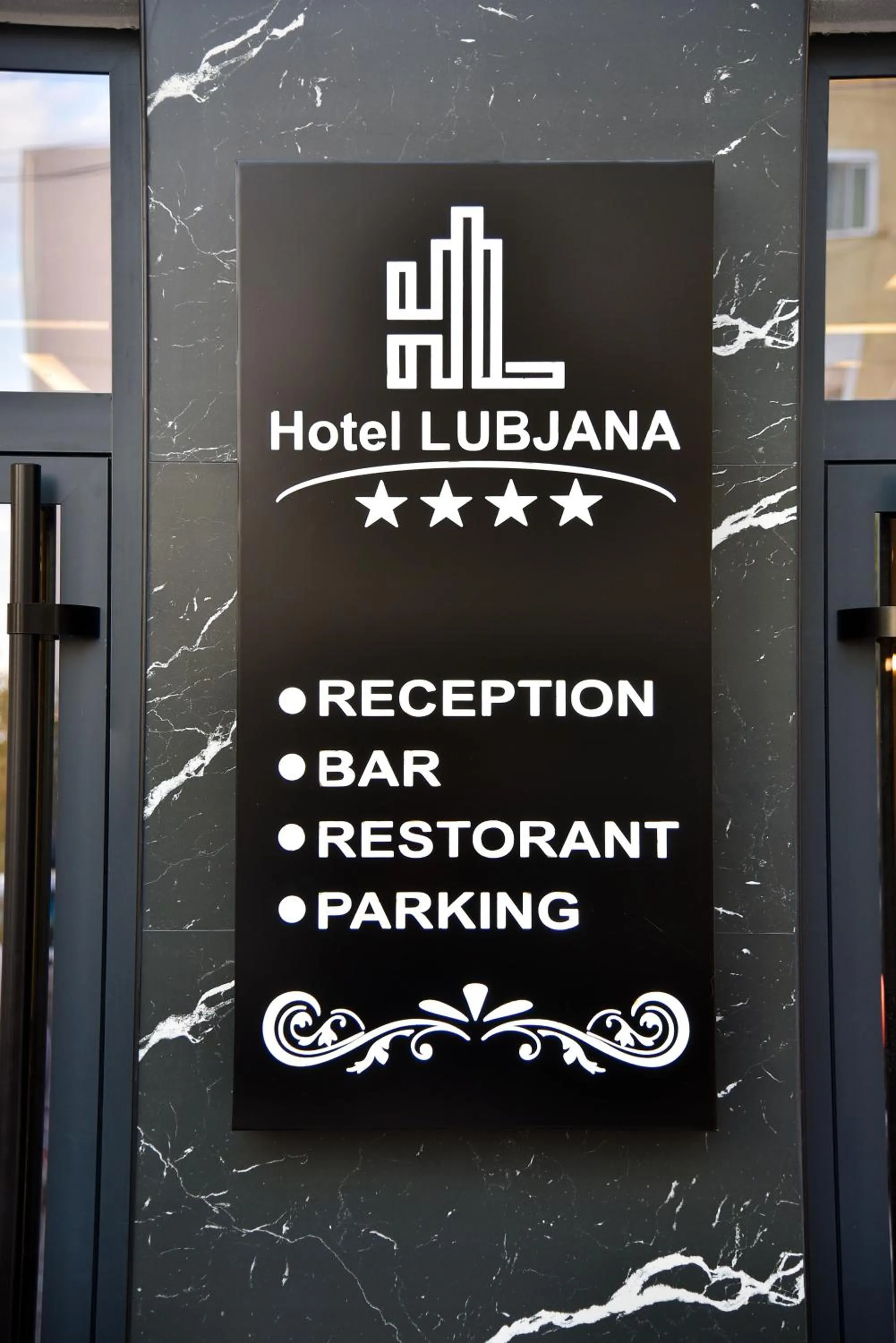 Logo/Certificate/Sign in Dolanit Hotels Lubjana