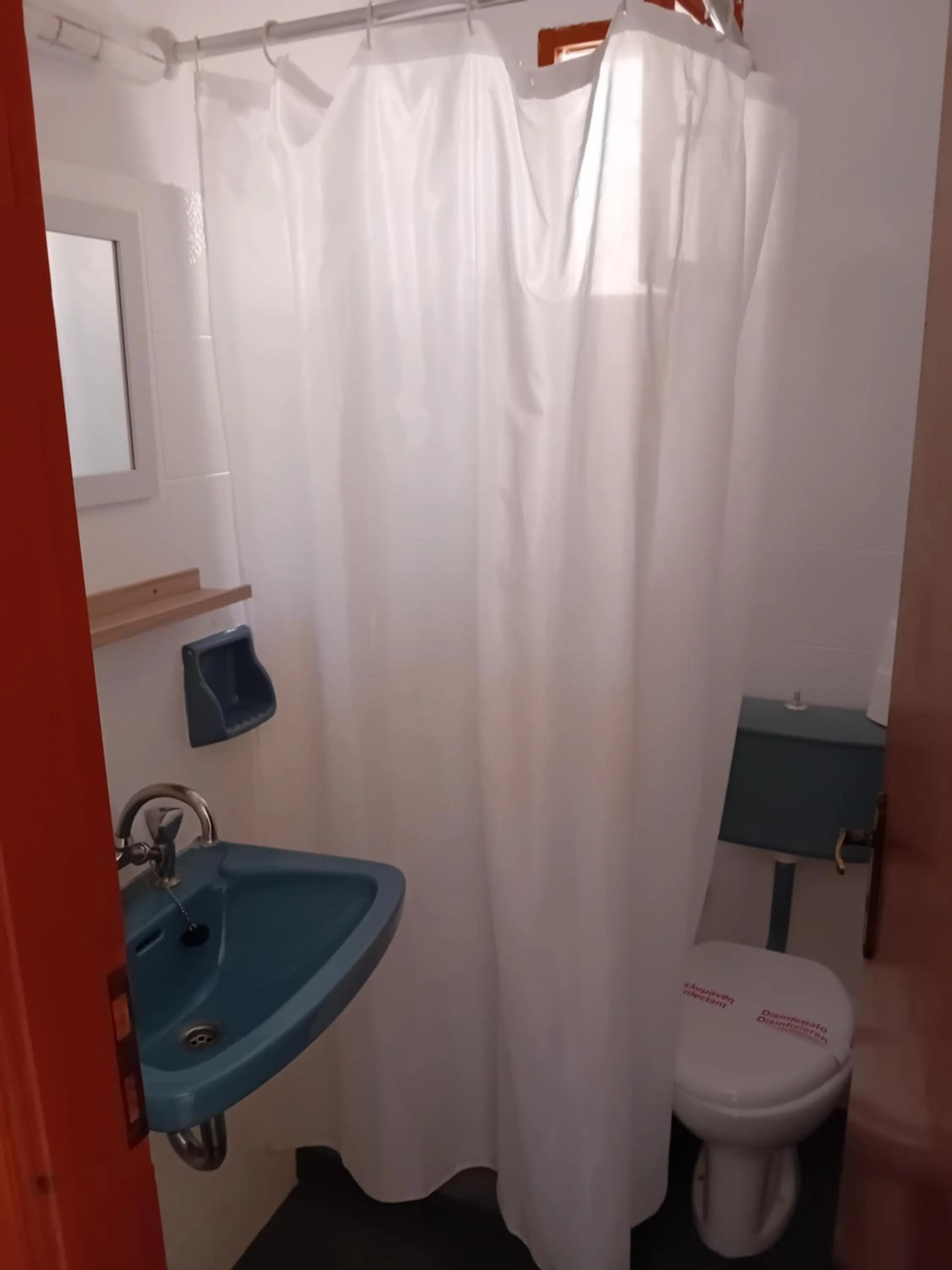 Shower in Φiloxenia Apartments