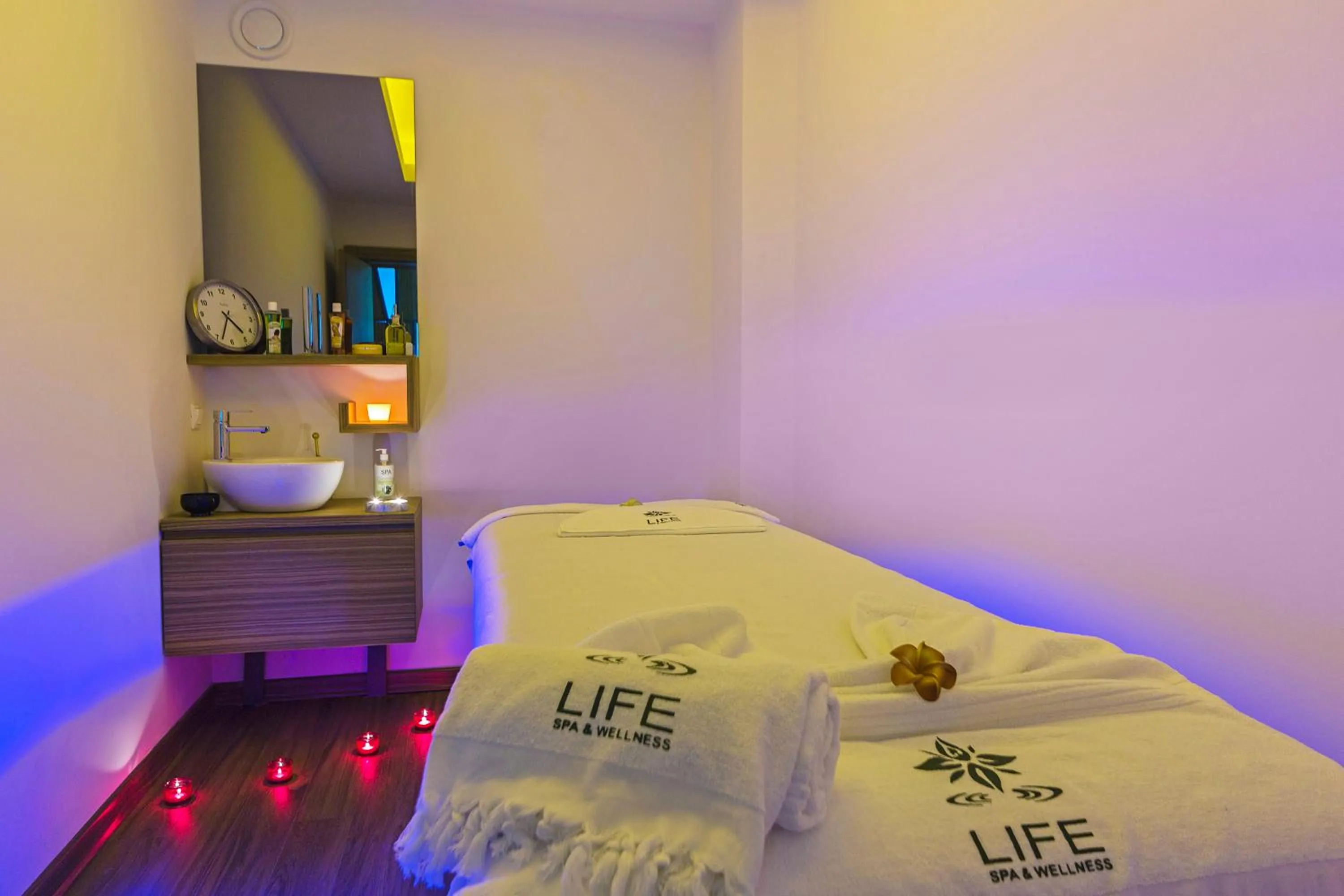 Spa and wellness centre/facilities, Bed in Poseidon Hotel - Adult Only
