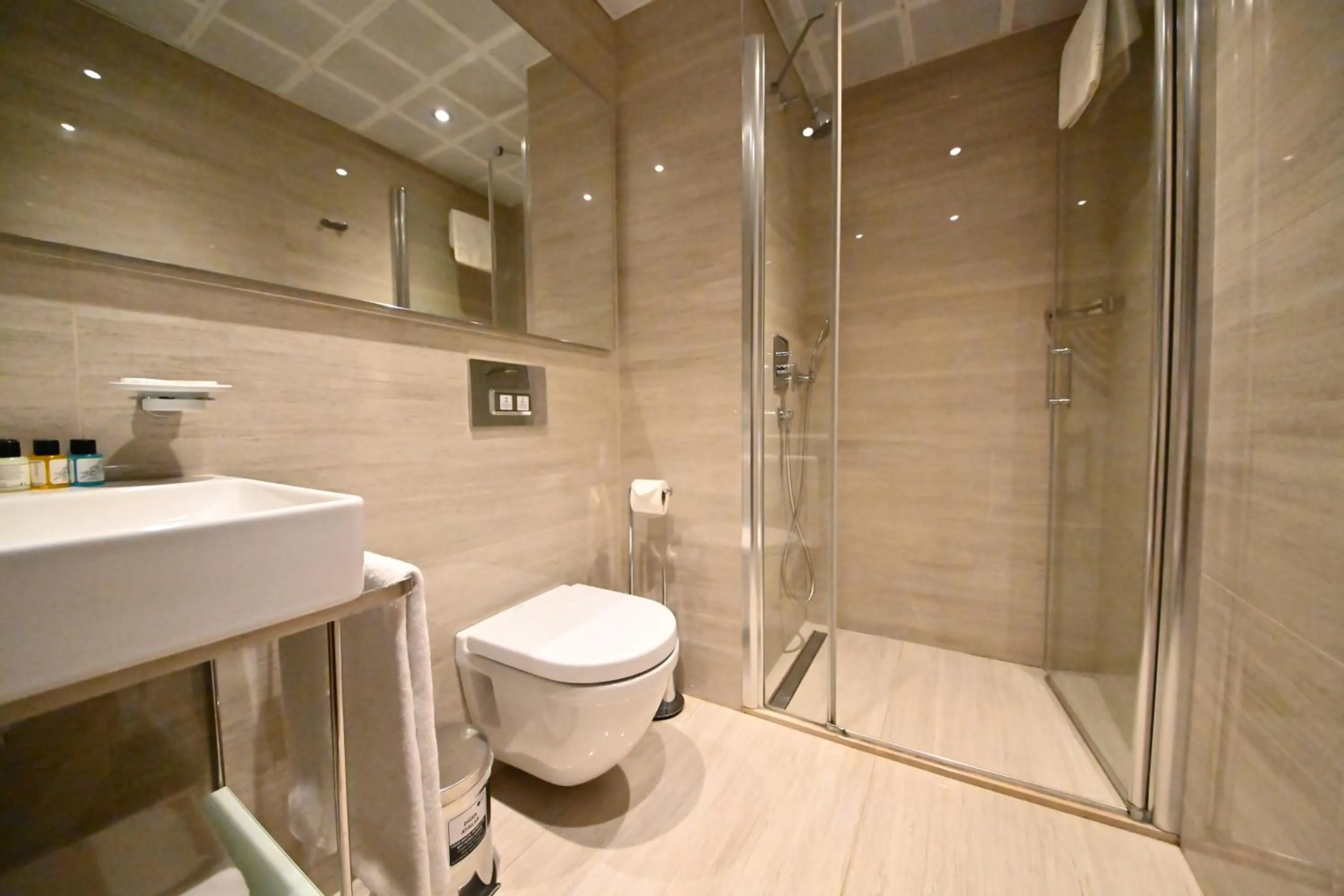 Bathroom in Sogut Hotel Old City