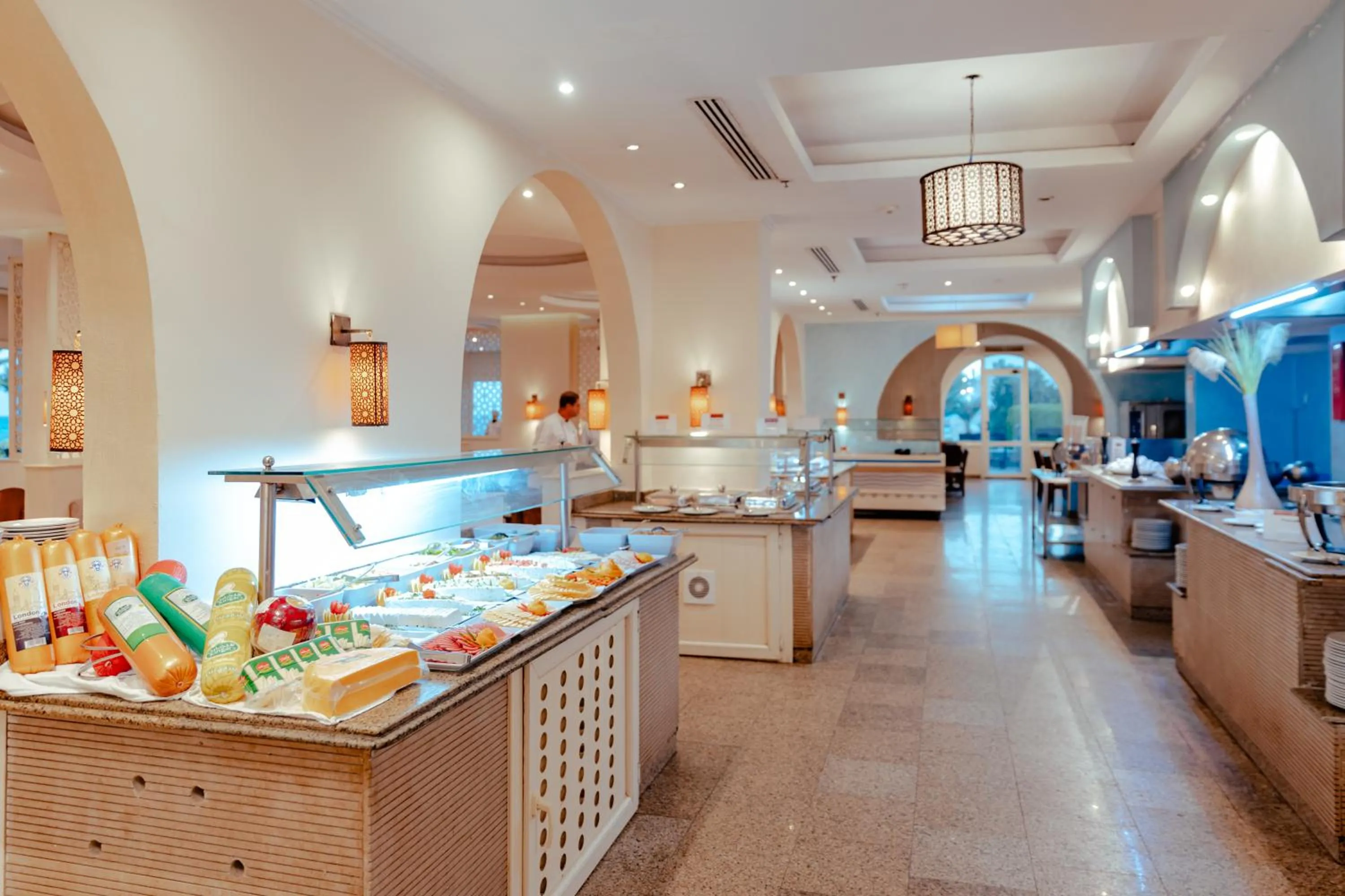 Restaurant/places to eat in Royal Star Beach Resort