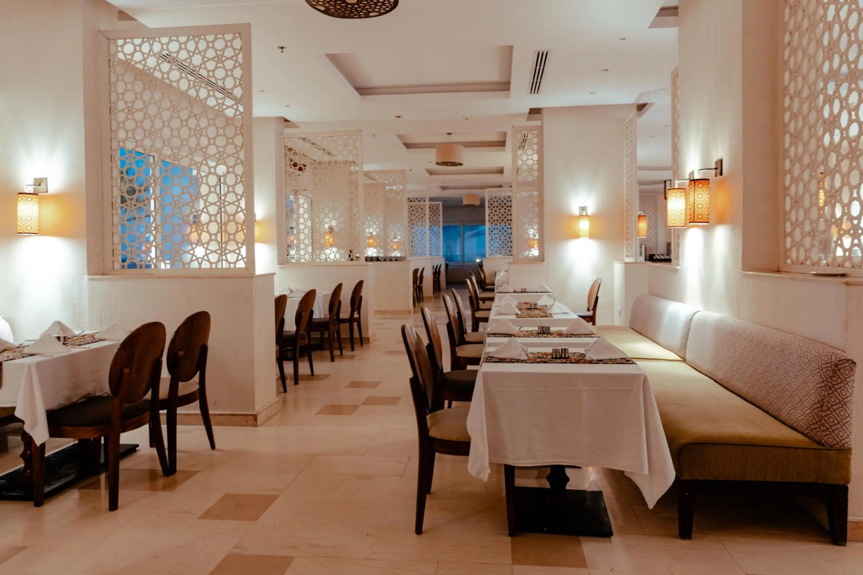 Restaurant/places to eat in Royal Star Beach Resort