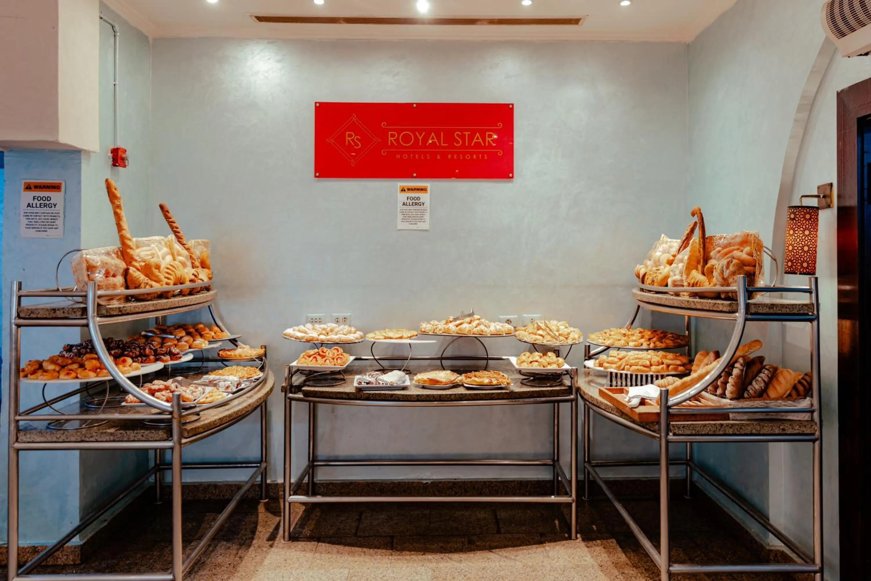 Restaurant/places to eat in Royal Star Beach Resort