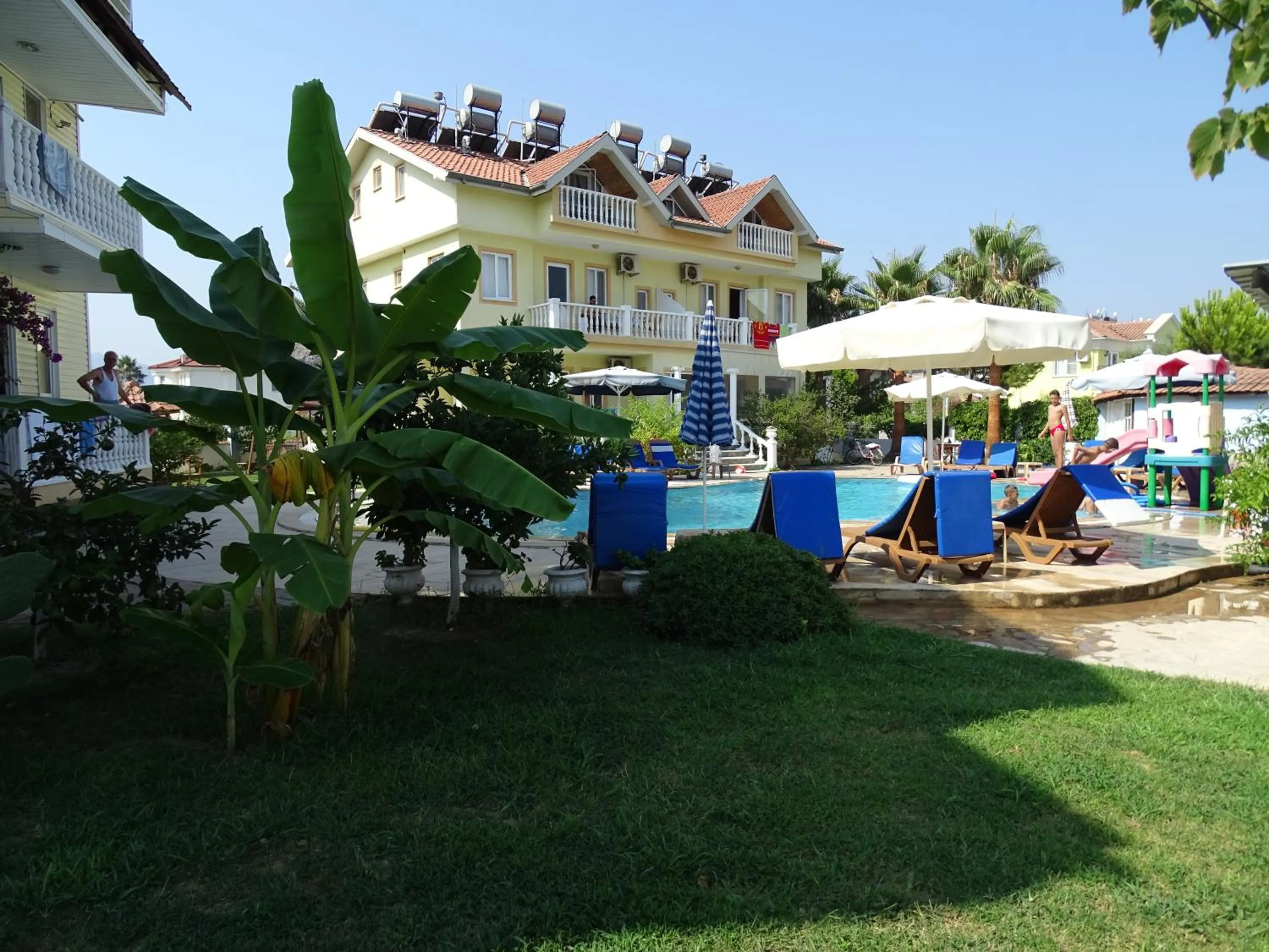 Pool view in Mavikosk