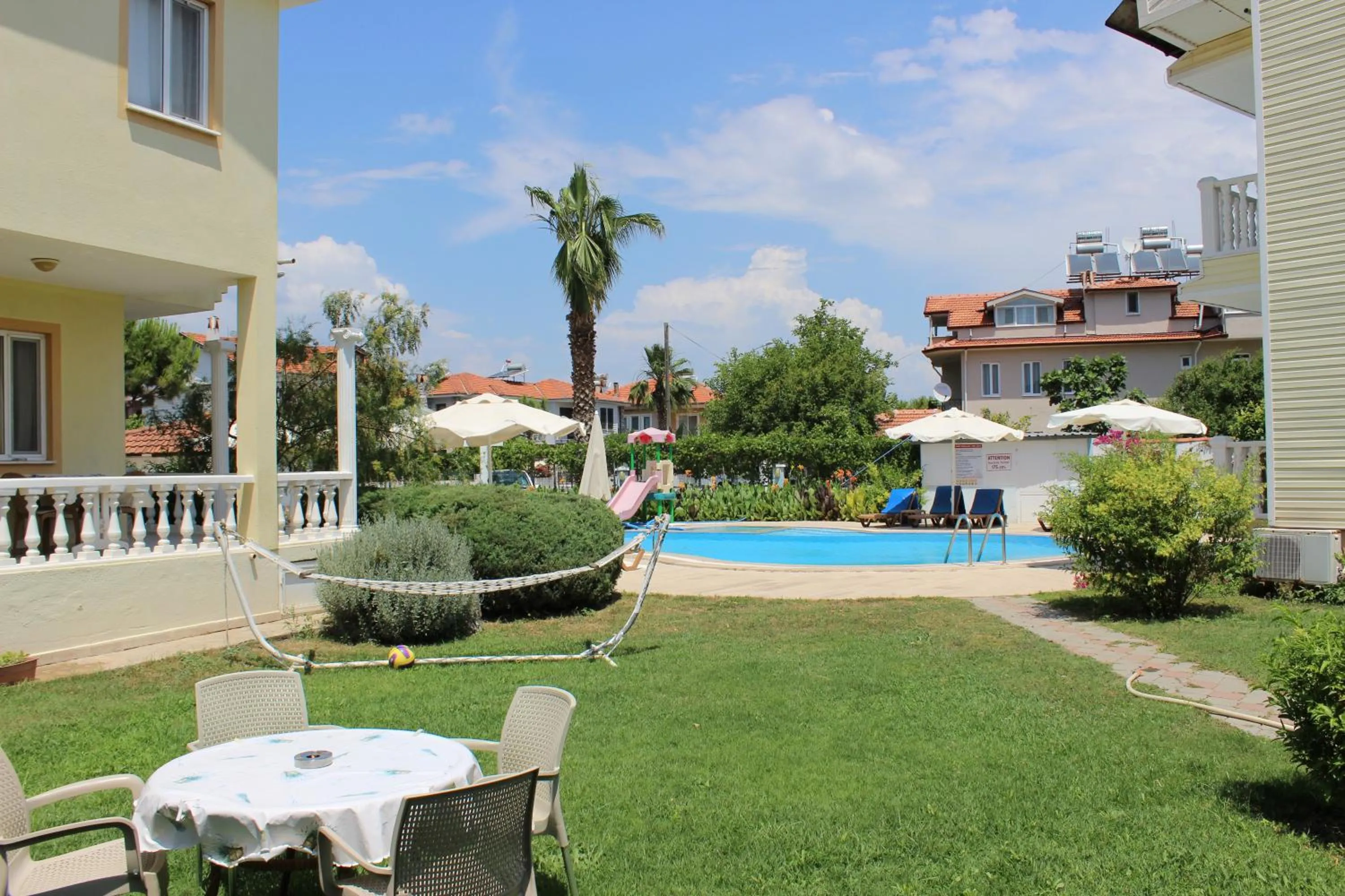 Facade/entrance in Mavikosk