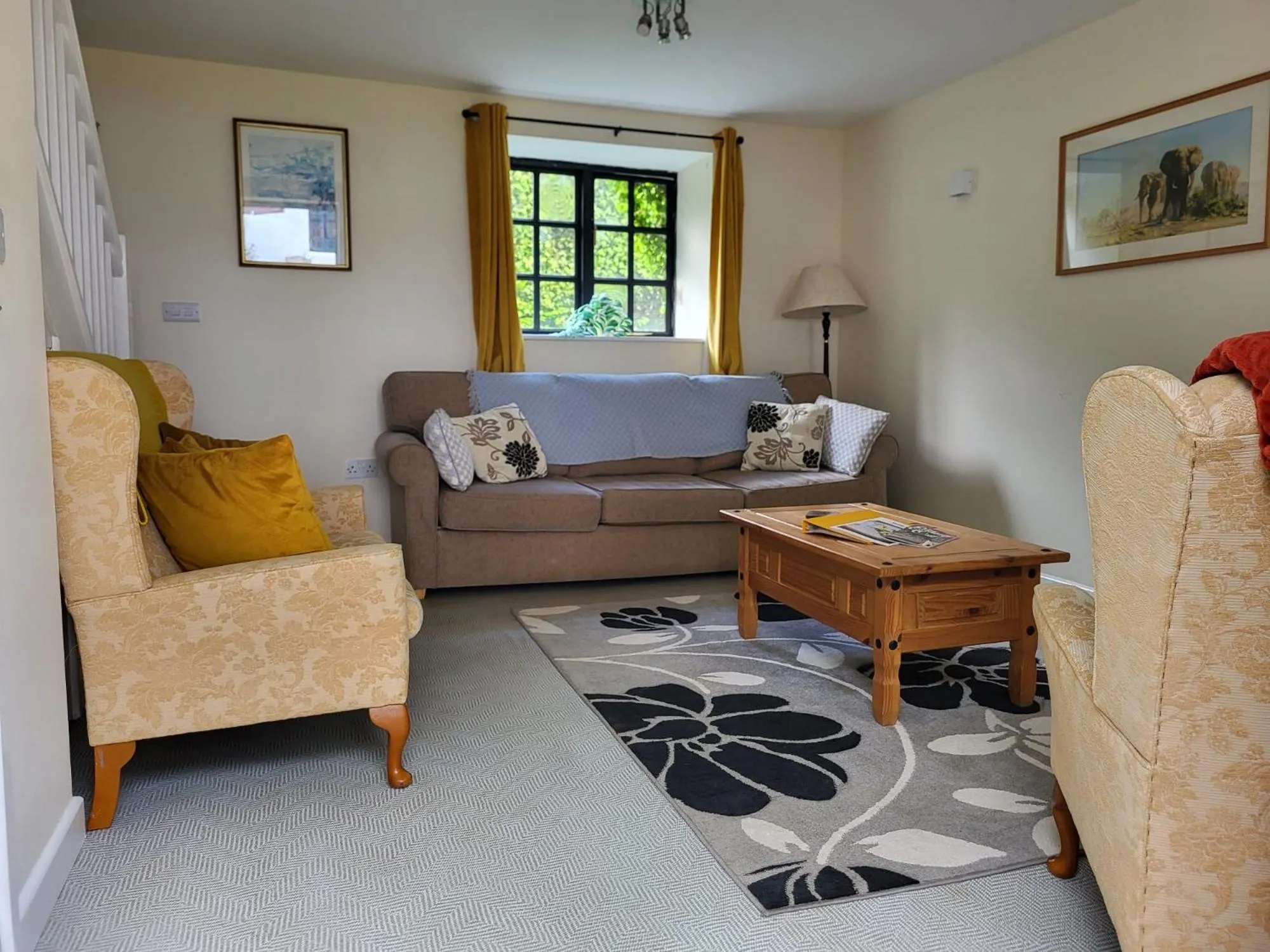 Living room in The Cridford Inn