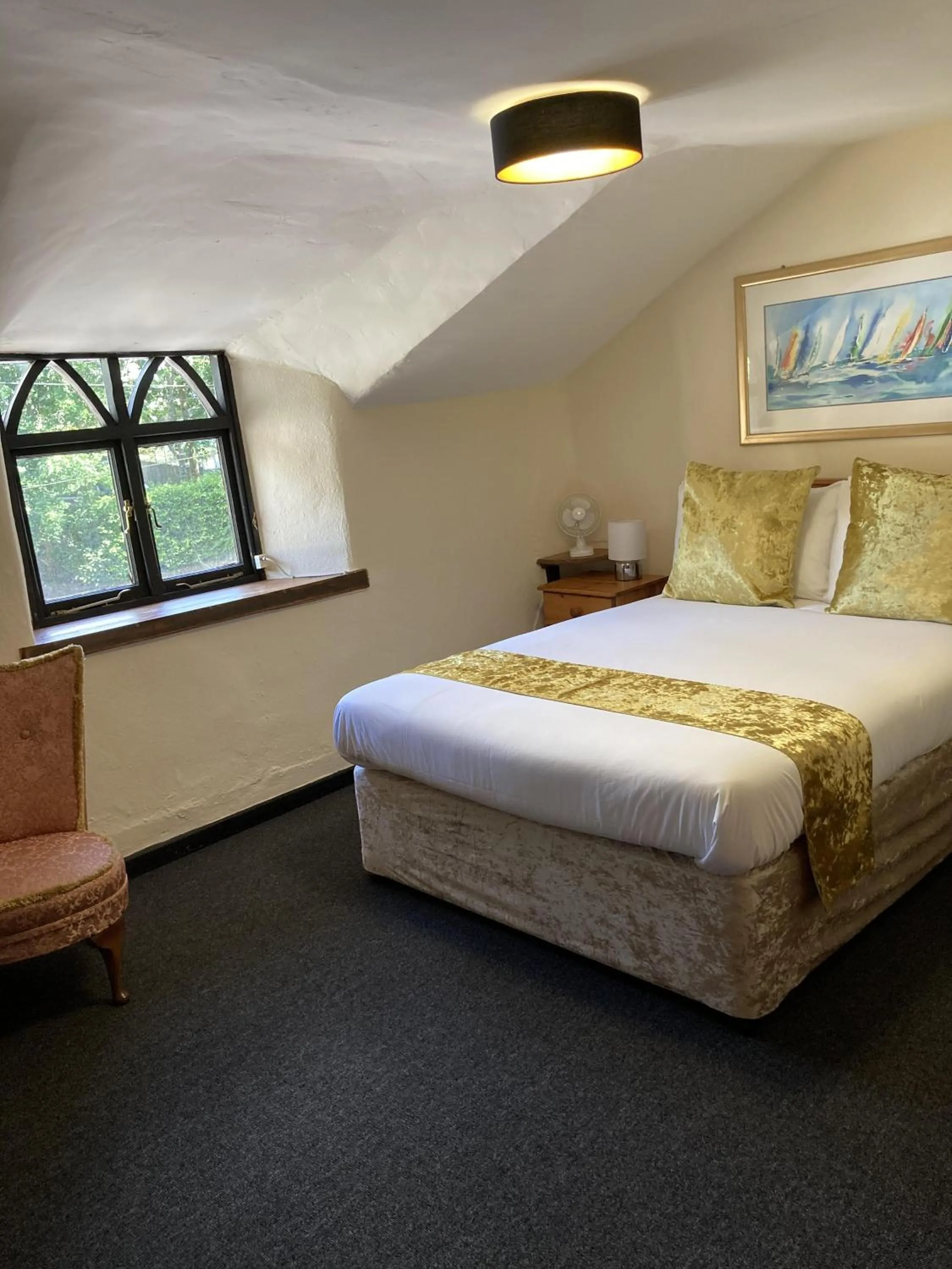 Bedroom, Bed in The Cridford Inn